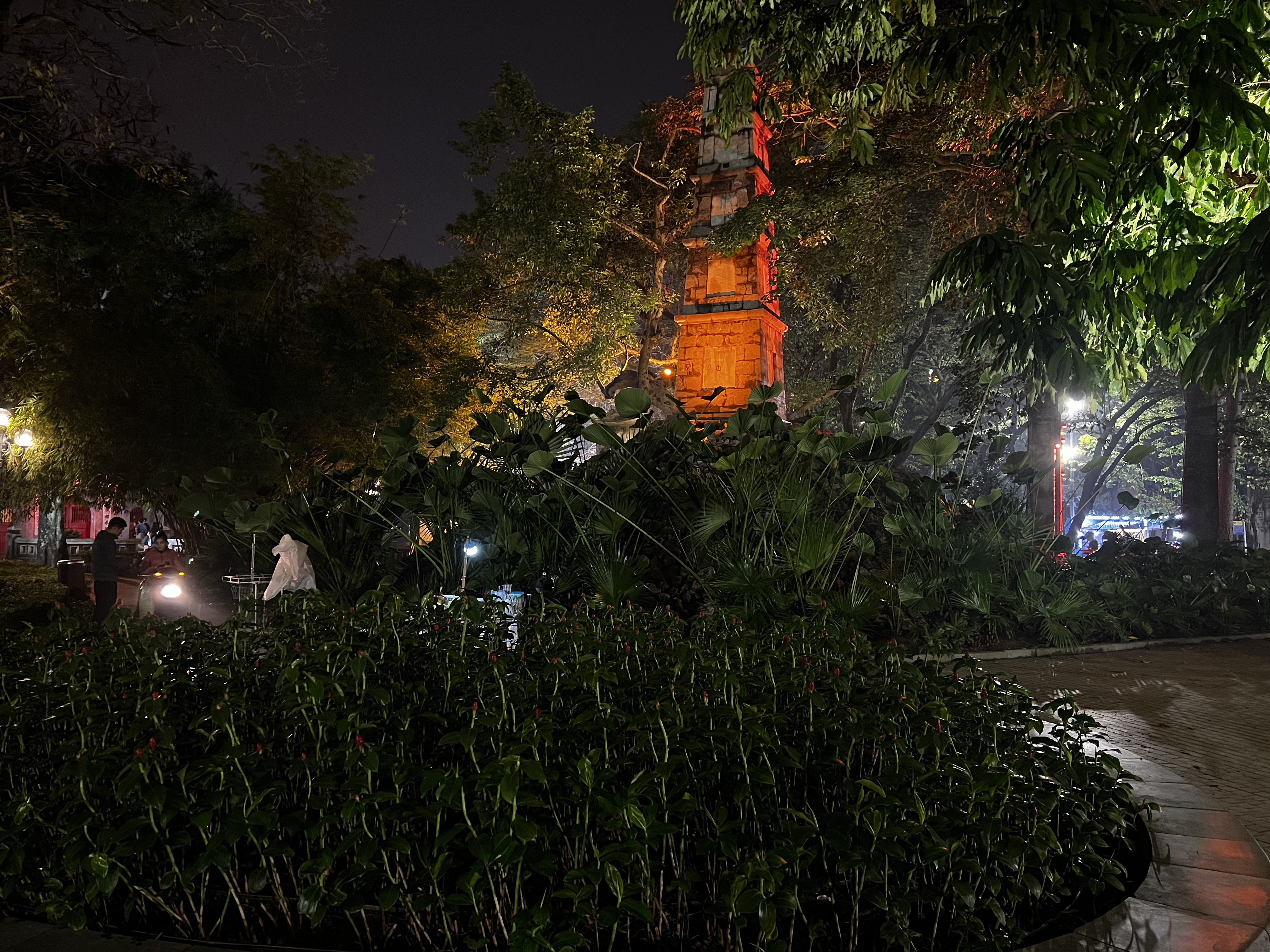 Picture Vietnam Hanoi Hoan Kiem Lake 2024-01 28 - History Hoan Kiem Lake