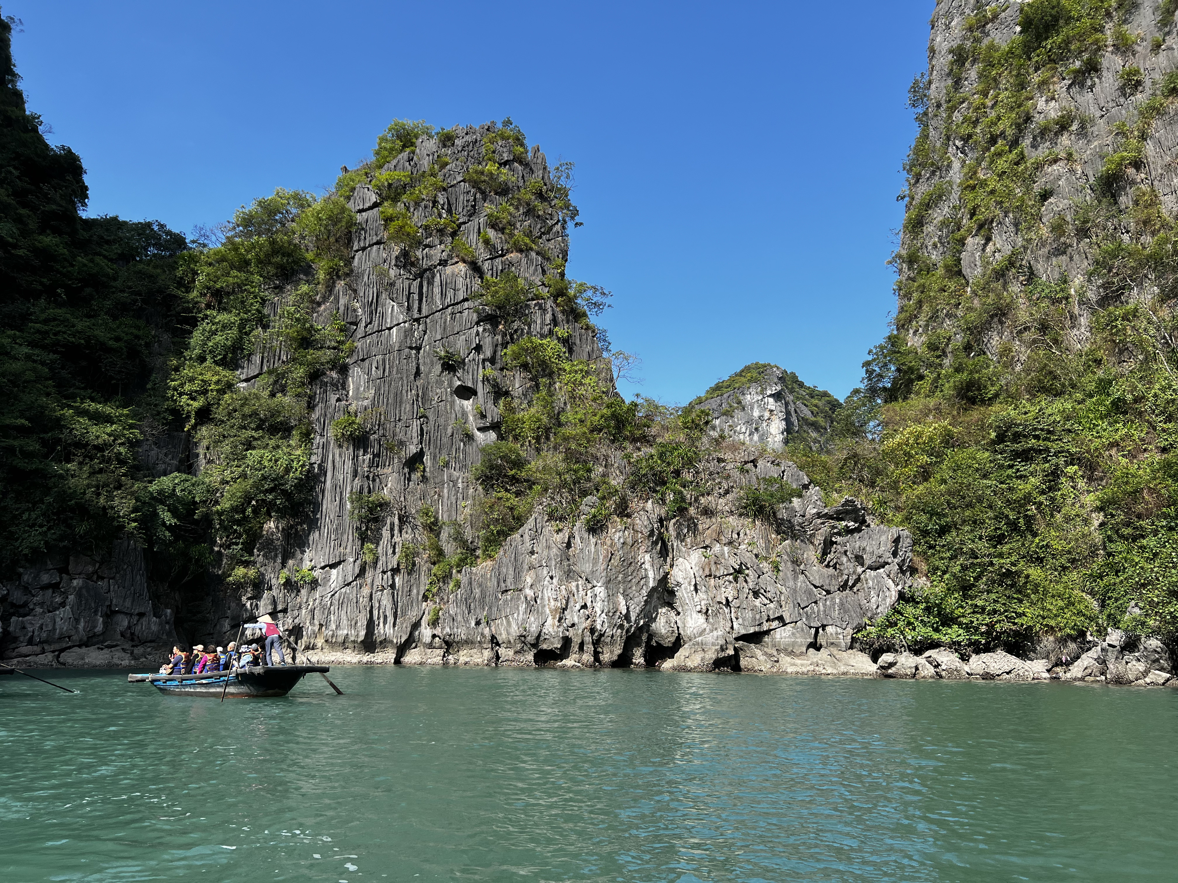 Picture Vietnam Ha Long Bay 2024-01 43 - Center Ha Long Bay