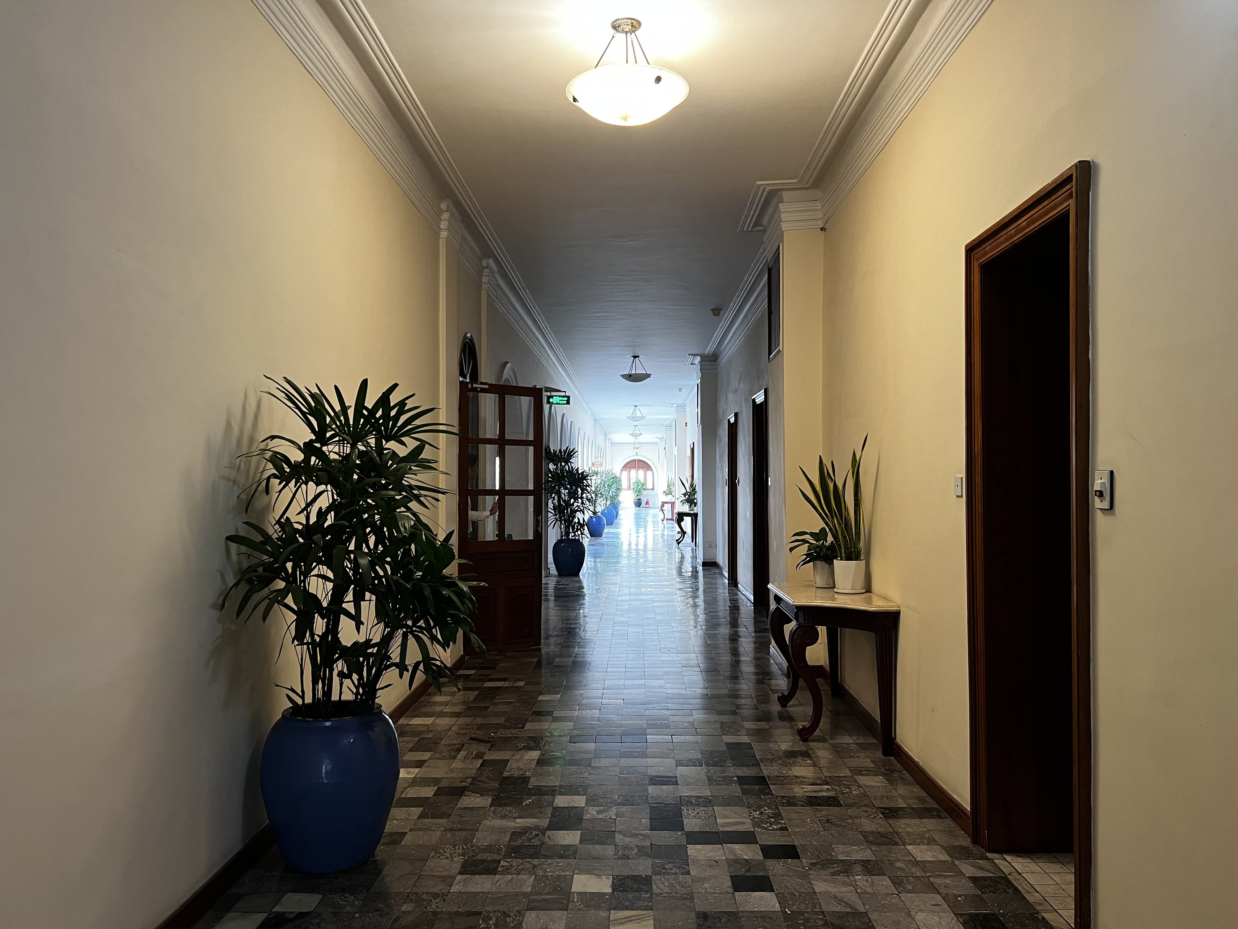 Picture Vietnam Saigon Continental Hotel 2024-01 46 - Tours Continental Hotel