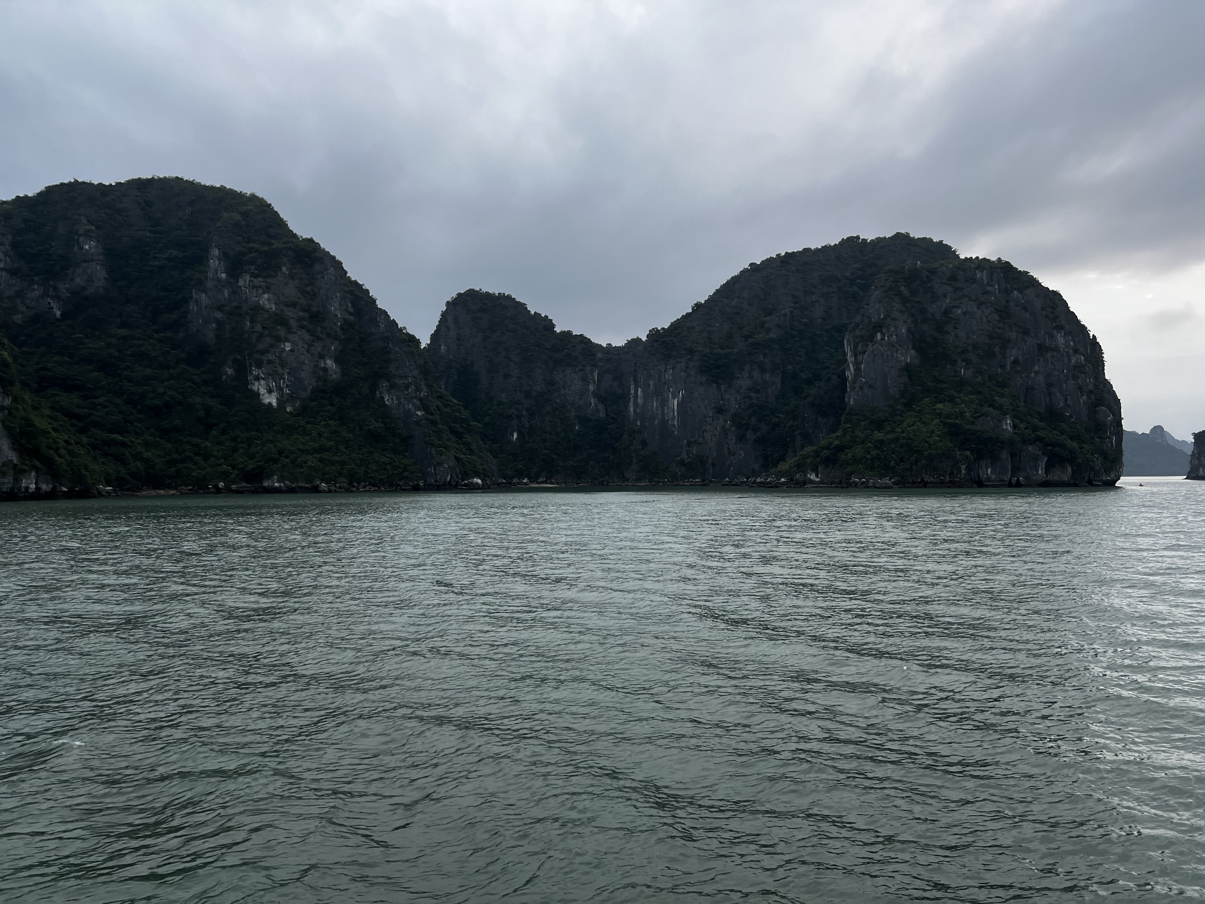 Picture Vietnam Ha Long Bay 2024-01 38 - Center Ha Long Bay