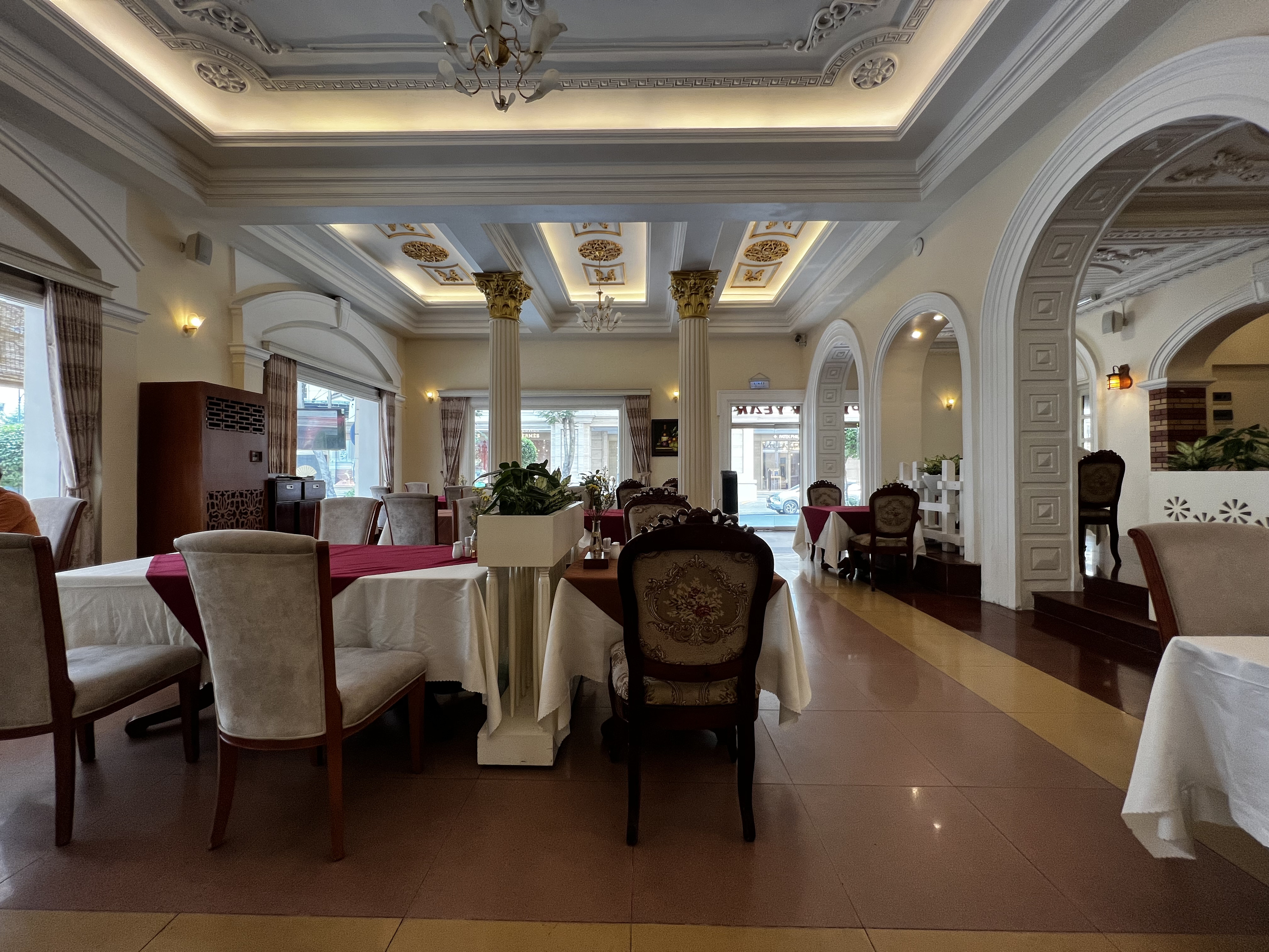 Picture Vietnam Saigon Continental Hotel 2024-01 18 - History Continental Hotel