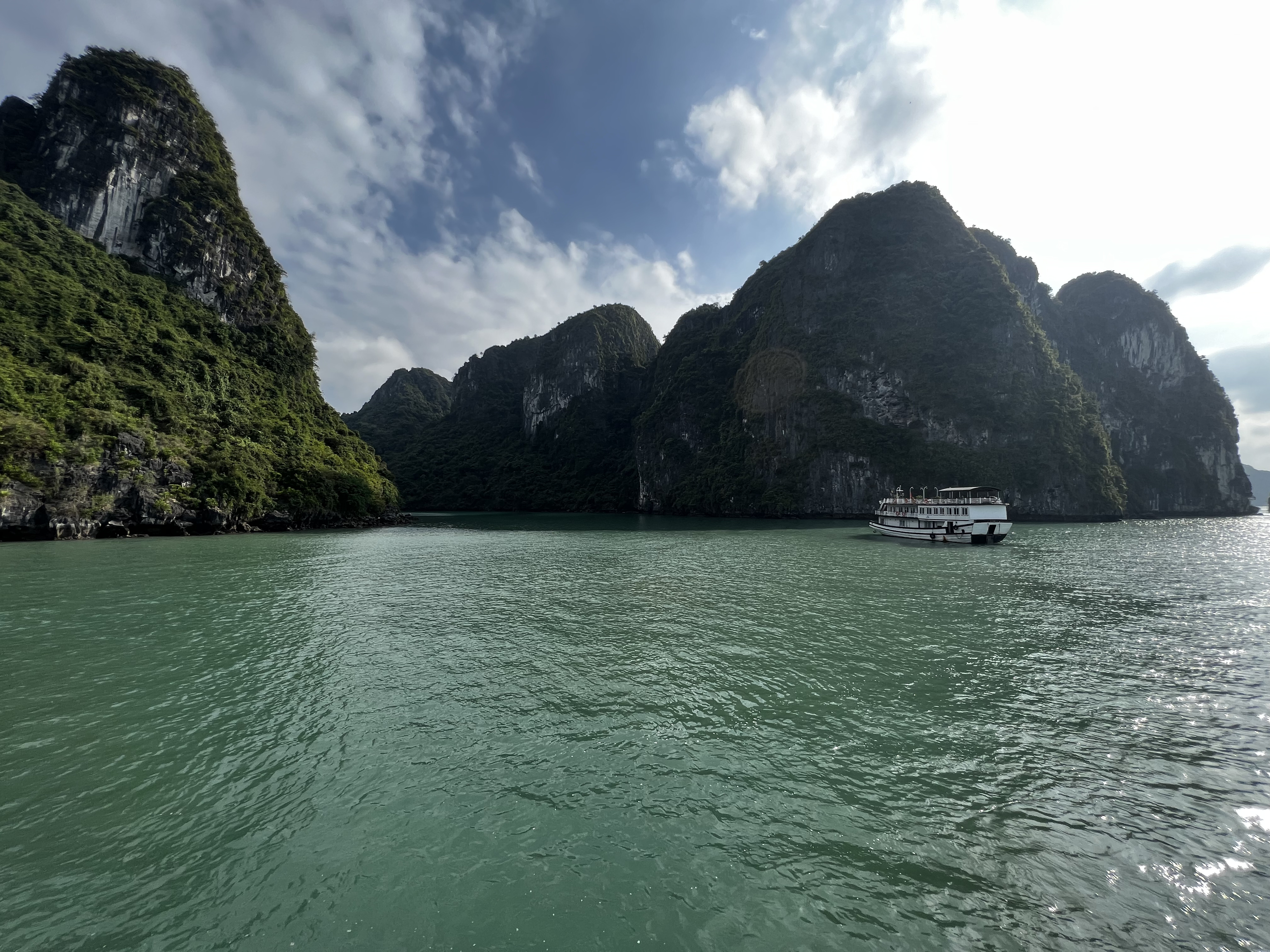 Picture Vietnam Ha Long Bay 2024-01 138 - Around Ha Long Bay