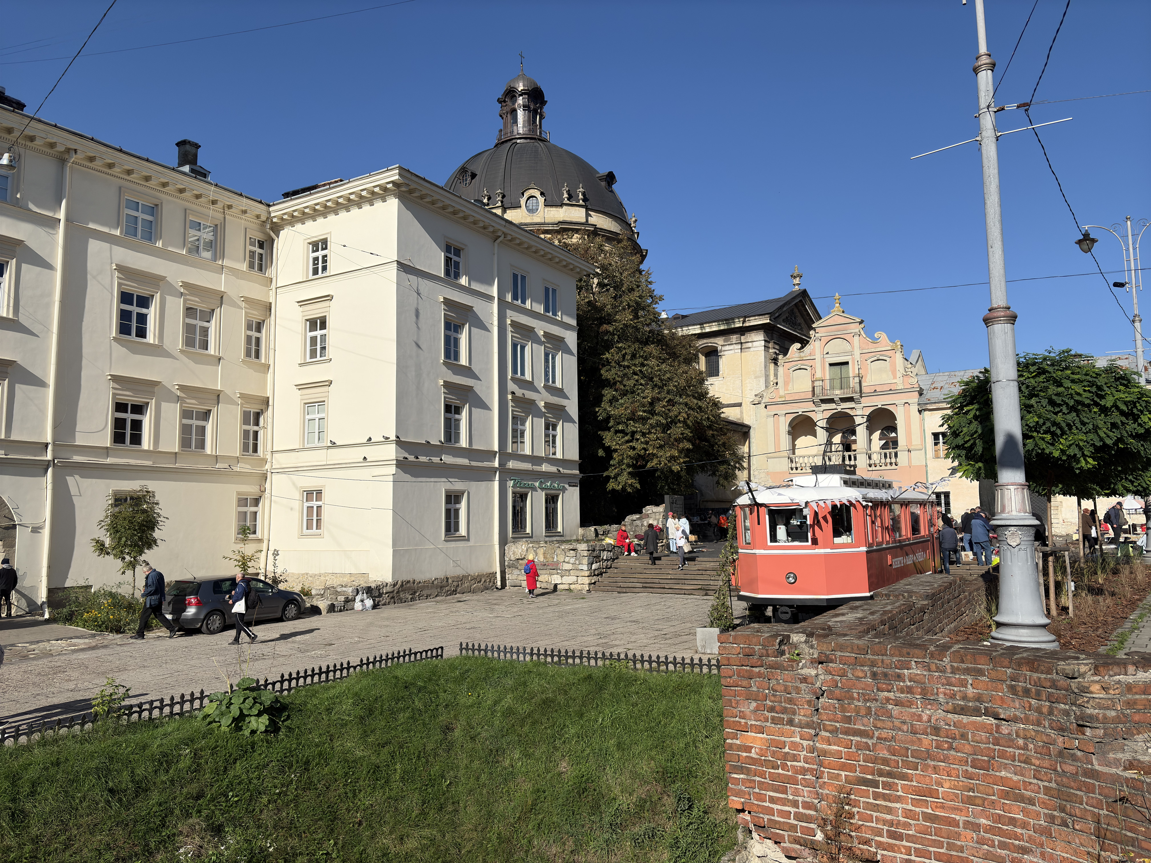 Picture Ukraine Lviv 2024-10 228 - Recreation Lviv