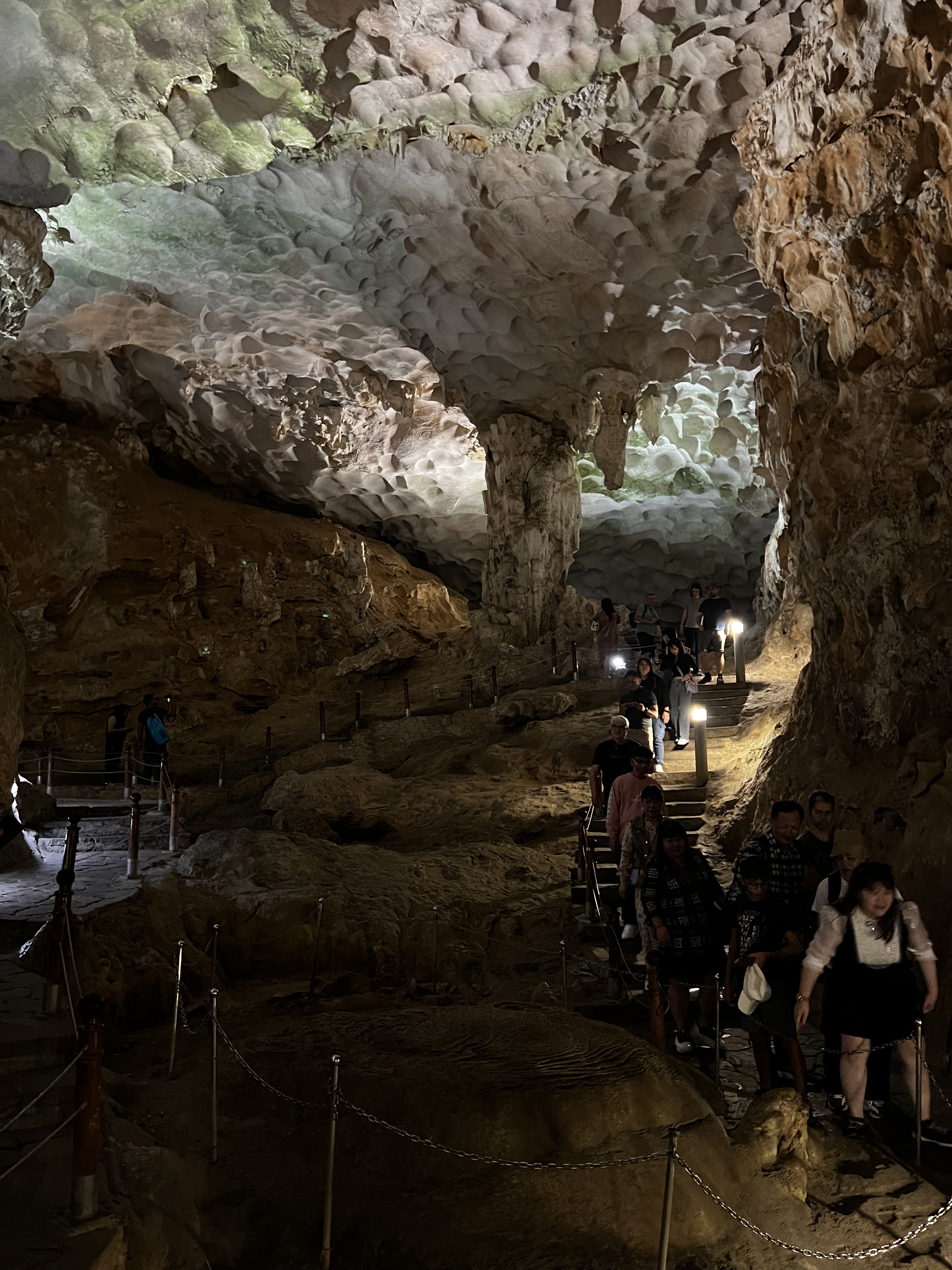 Picture Vietnam Ha Long Bay Sung Sot Cave 2024-01 29 - Around Sung Sot Cave