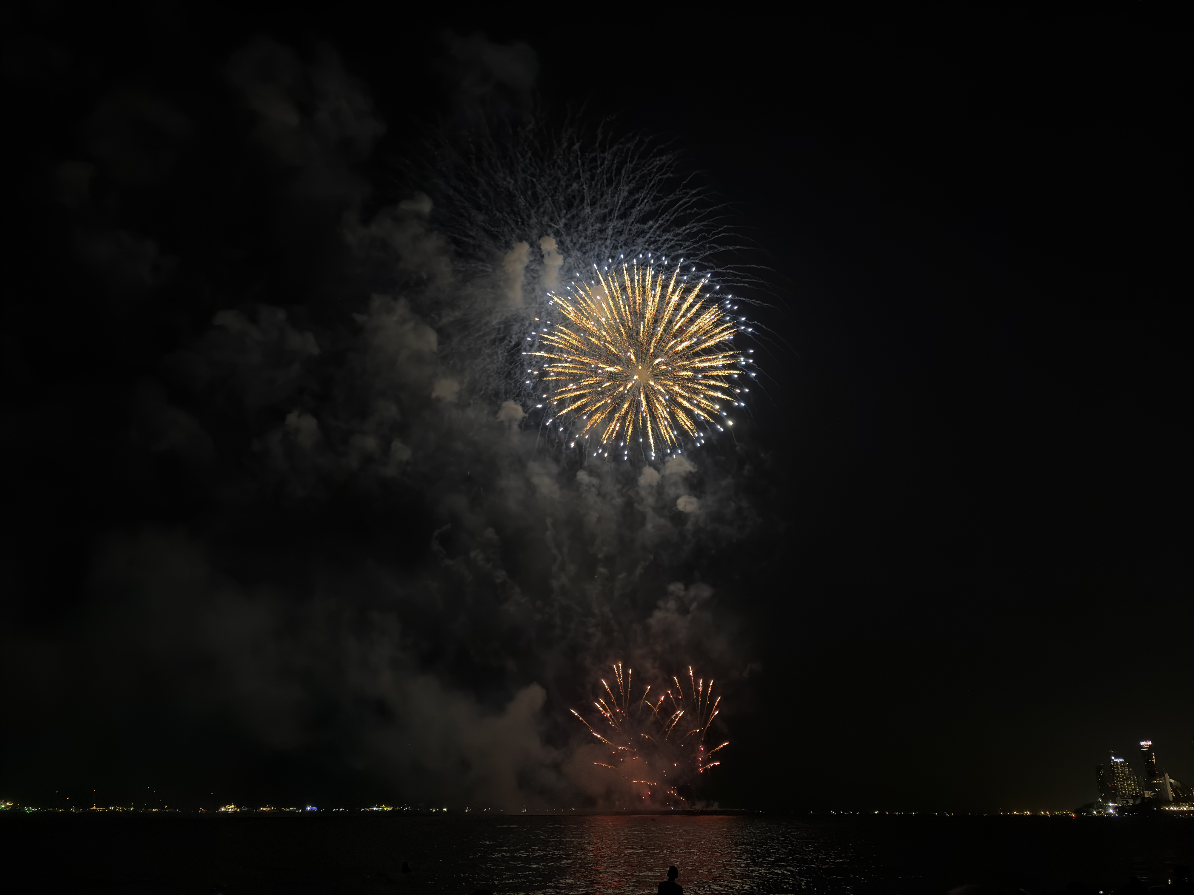 Picture Thailand Pattaya Fireworks 2024-12 28 - Tours Fireworks