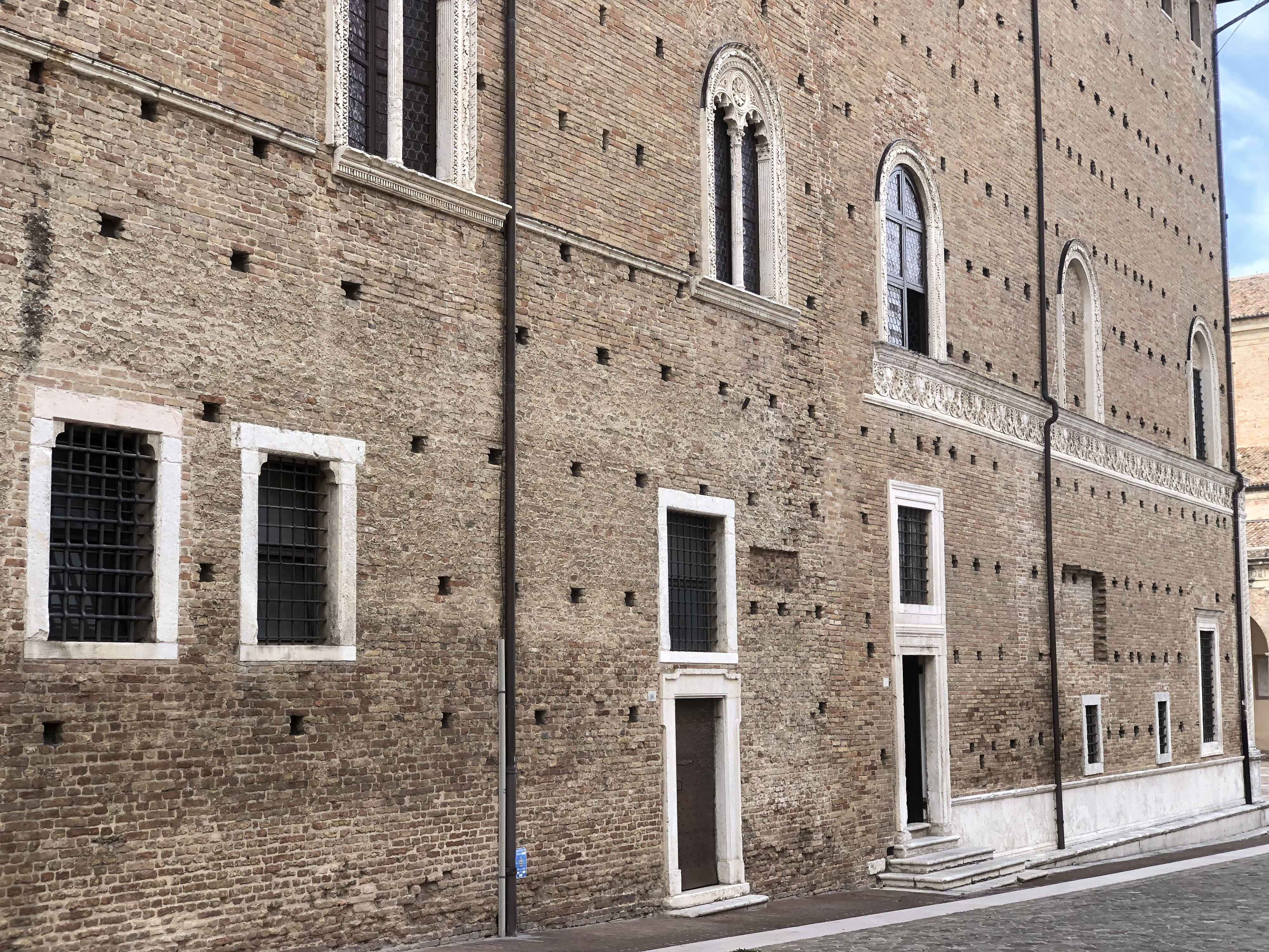 Picture Italy Urbino 2024-09 212 - Tours Urbino