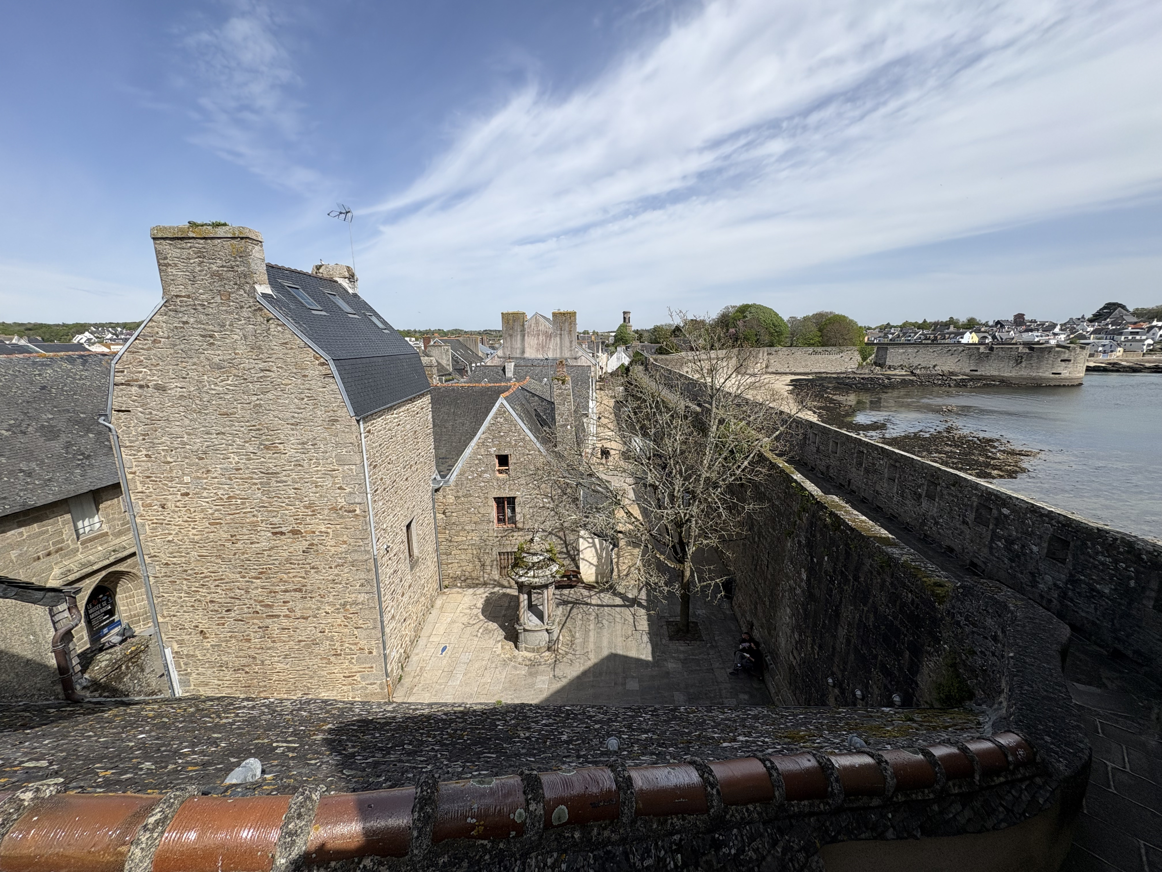 Picture France Concarneau Ville close 2026-04 97 - Journey Ville close
