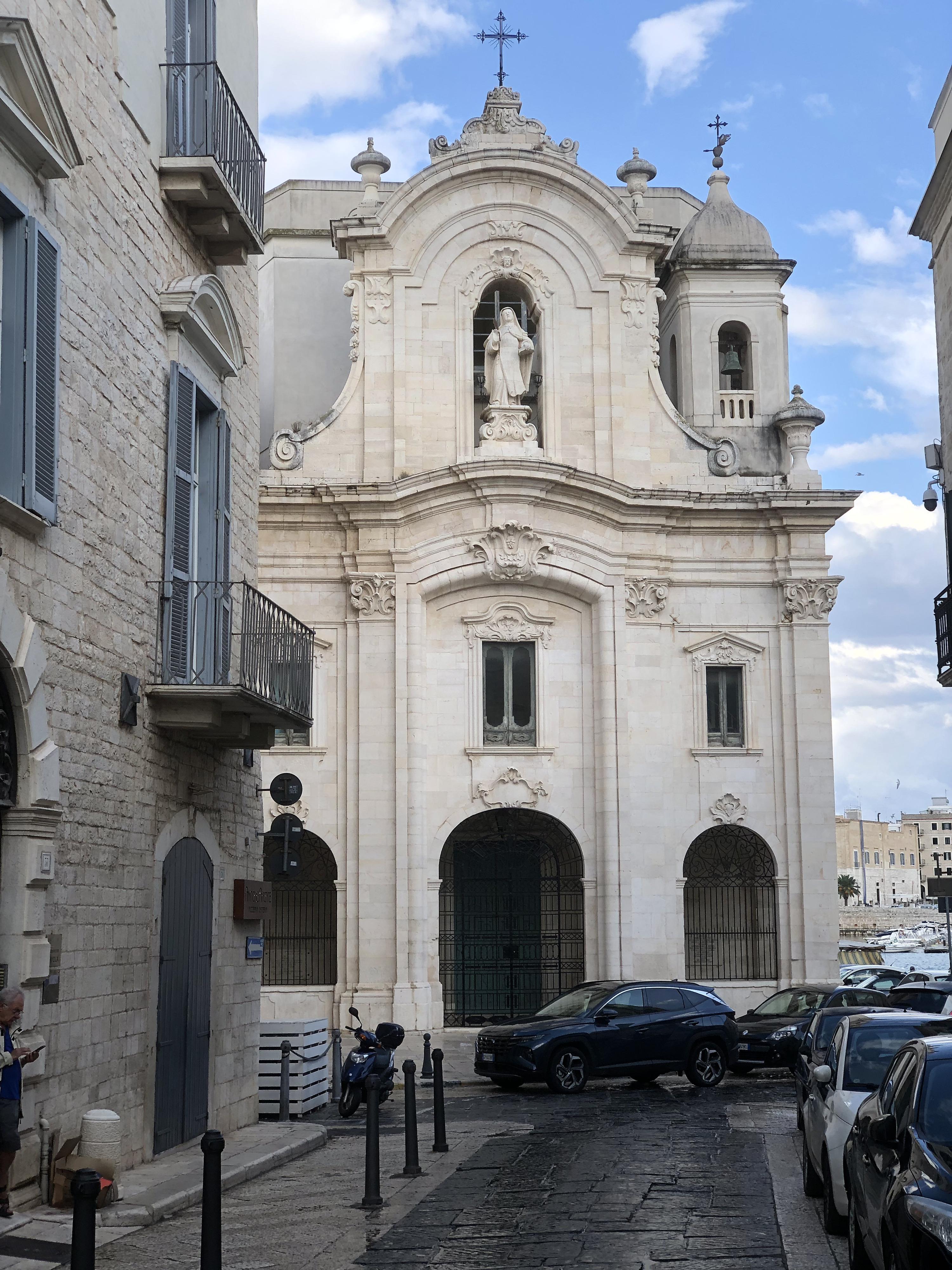 Picture Italy Trani 2024-09 88 - Recreation Trani