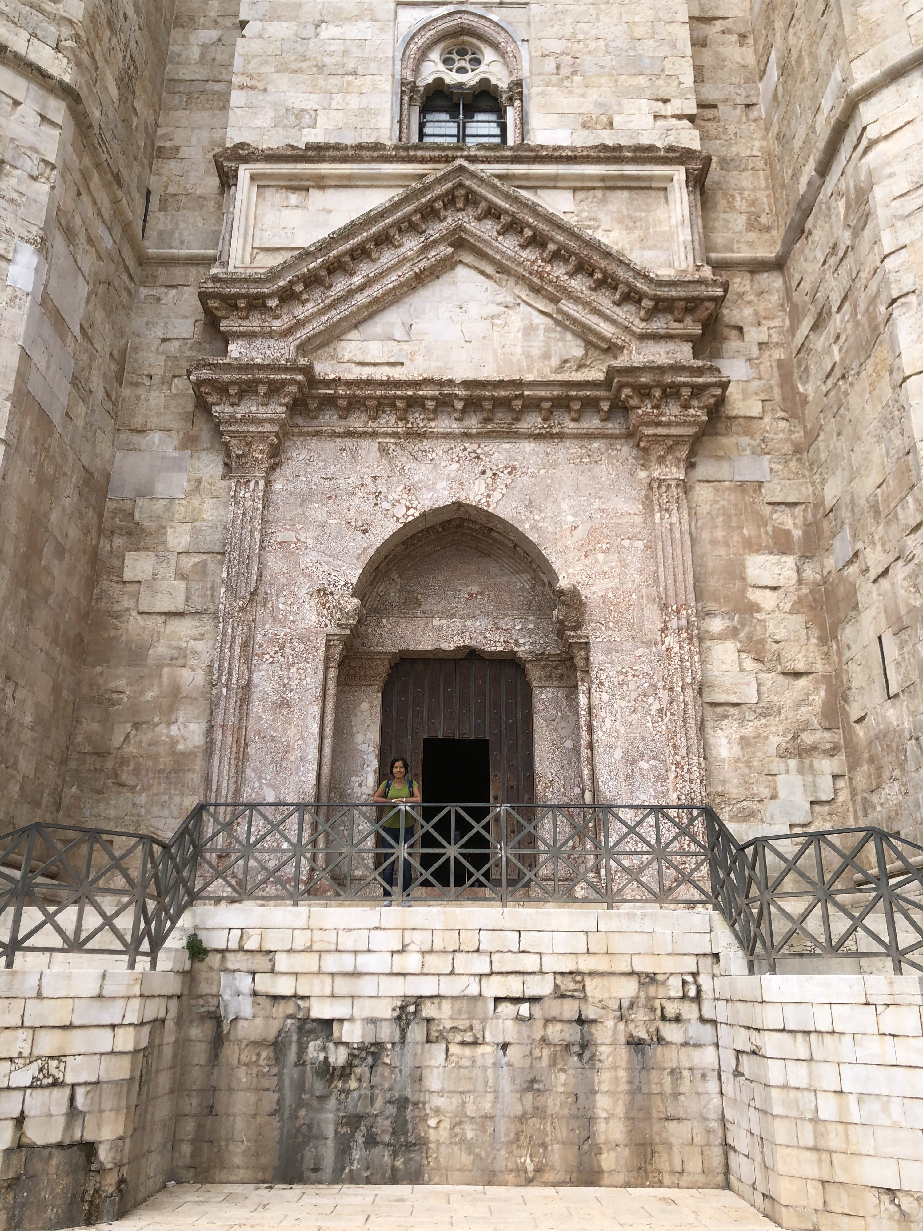 Picture Italy Castel del monte 2024-09 80 - Recreation Castel del monte