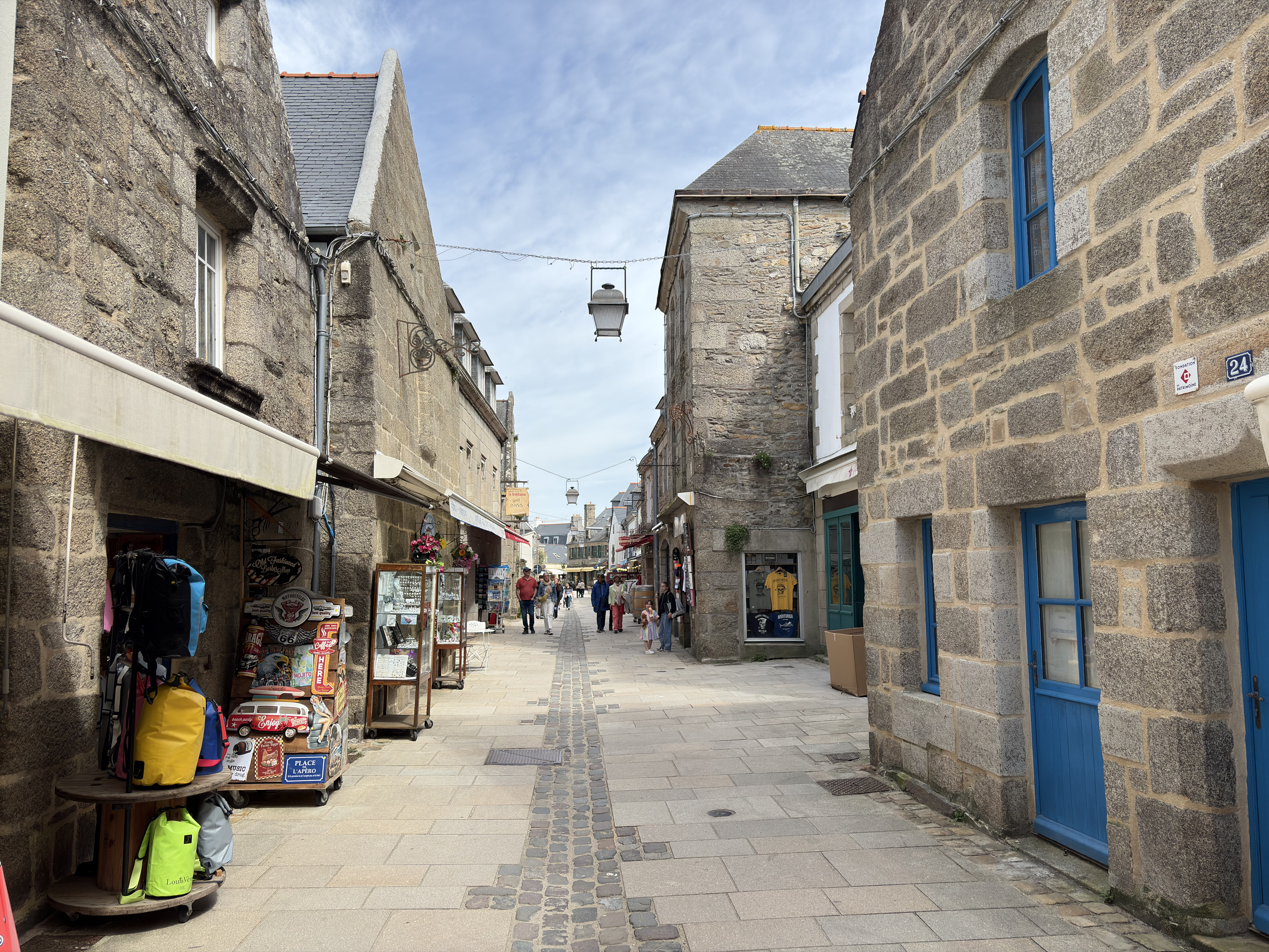 Picture France Concarneau Ville close 2026-04 45 - Center Ville close