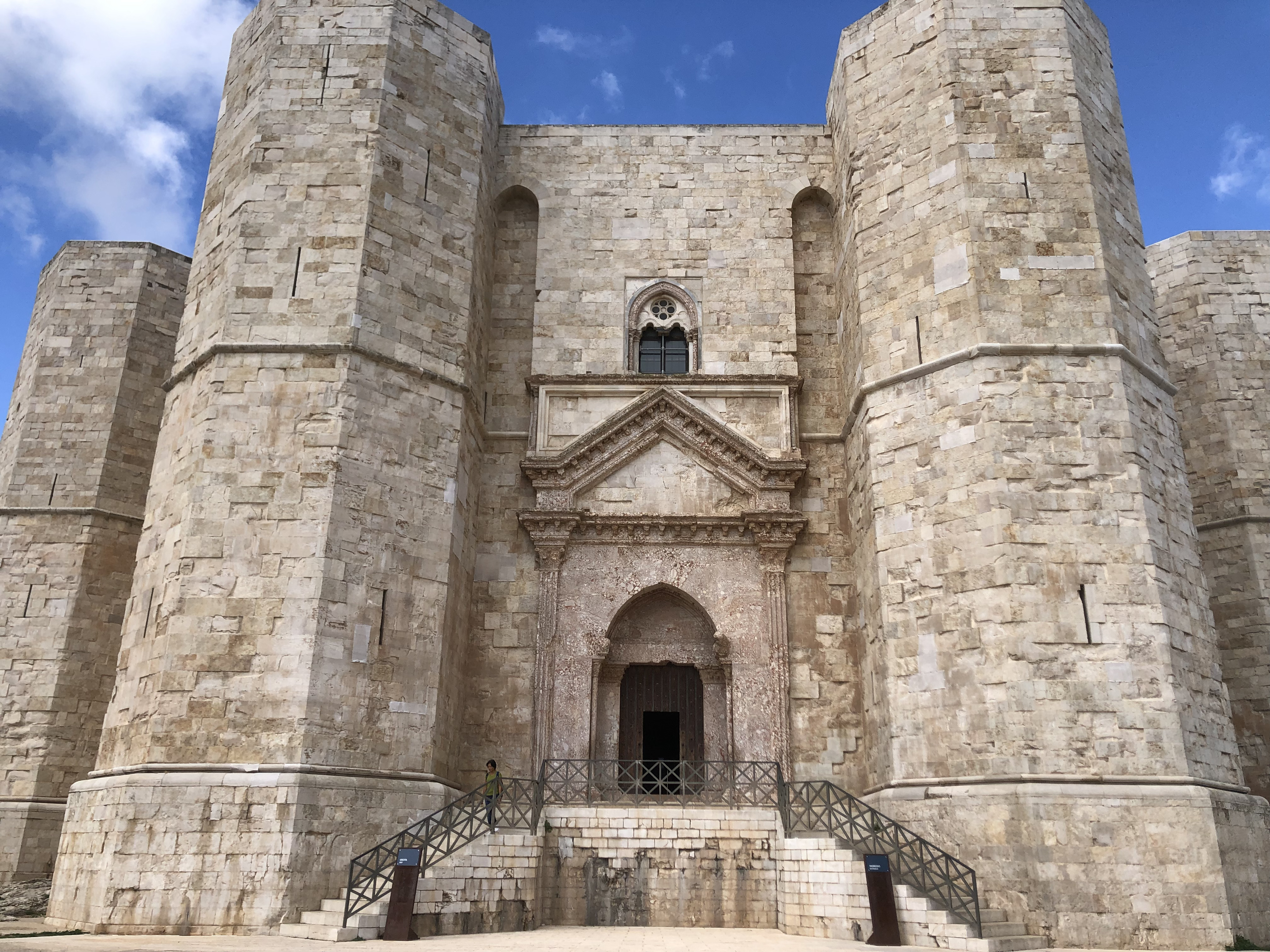 Picture Italy Castel del monte 2024-09 100 - Discovery Castel del monte