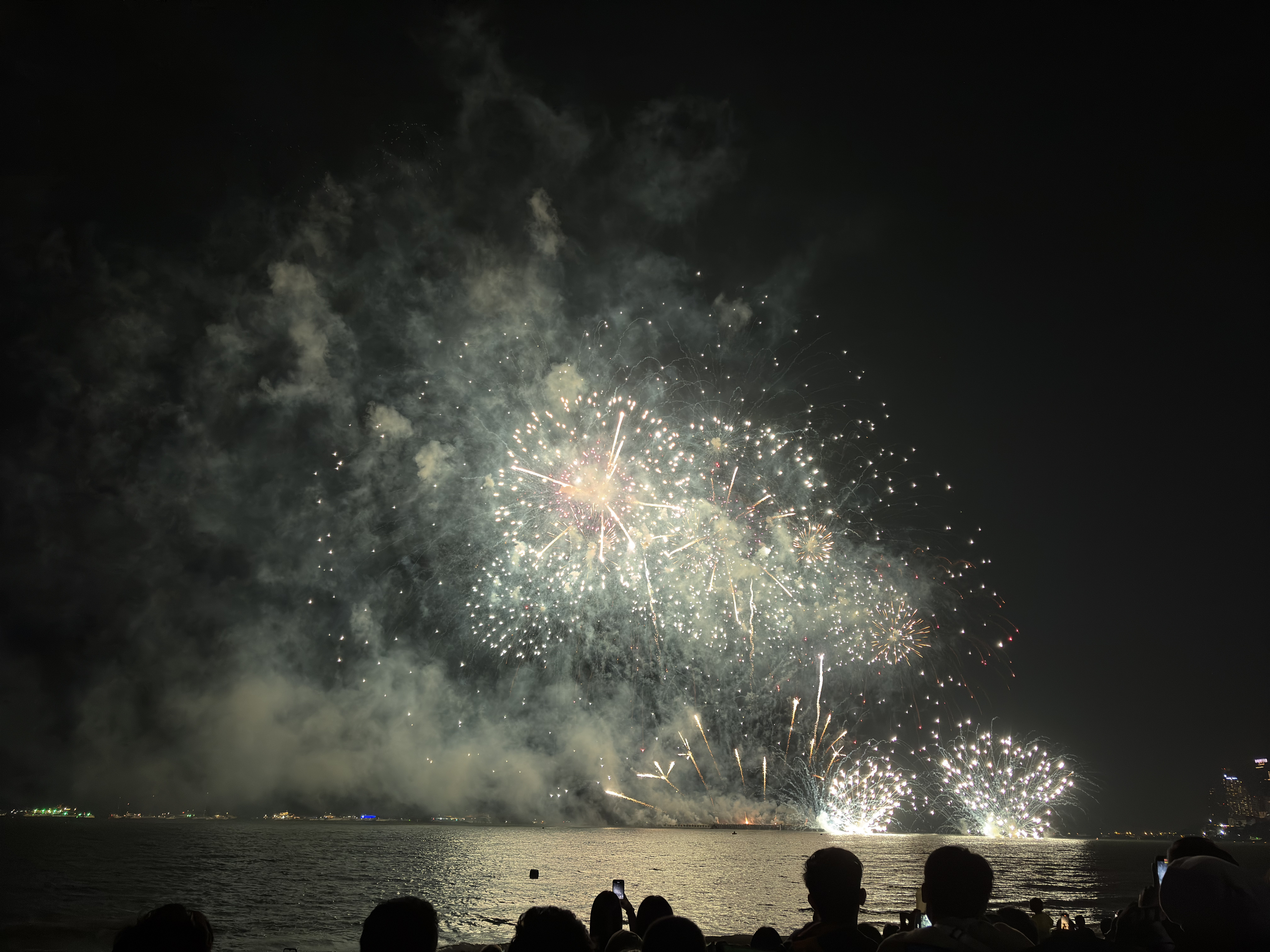 Picture Thailand Pattaya Fireworks 2024-12 80 - Tours Fireworks