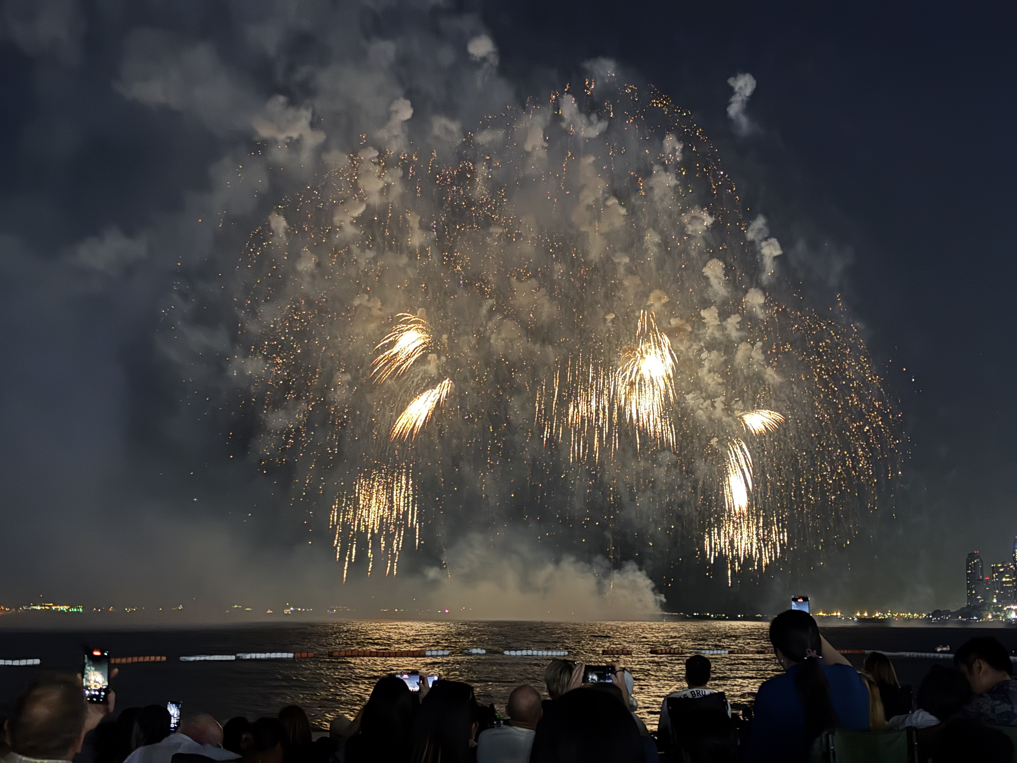 Picture Thailand Pattaya Fireworks 2024-12 96 - Recreation Fireworks