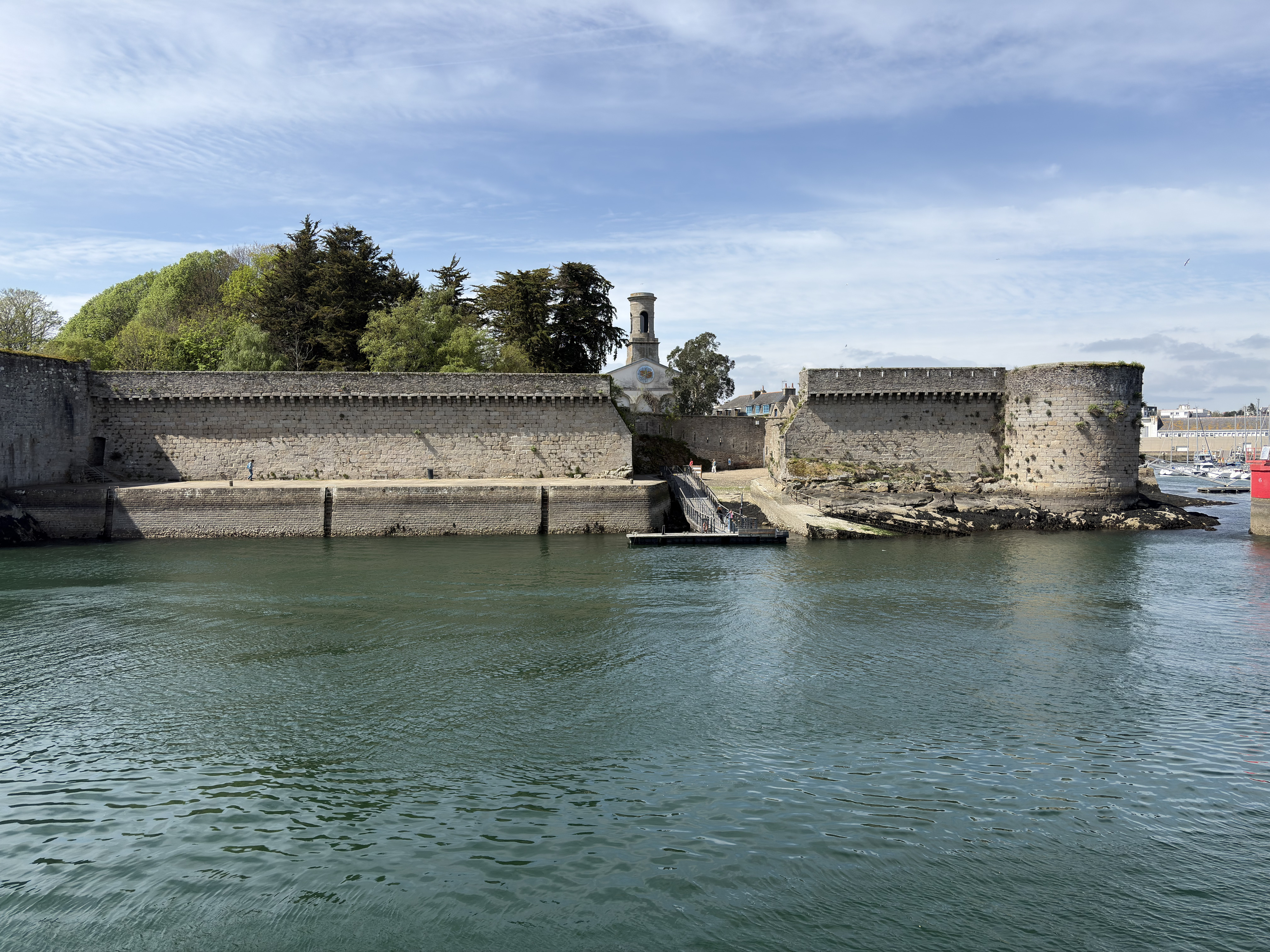 Picture France Concarneau Ville close 2026-04 84 - Tours Ville close