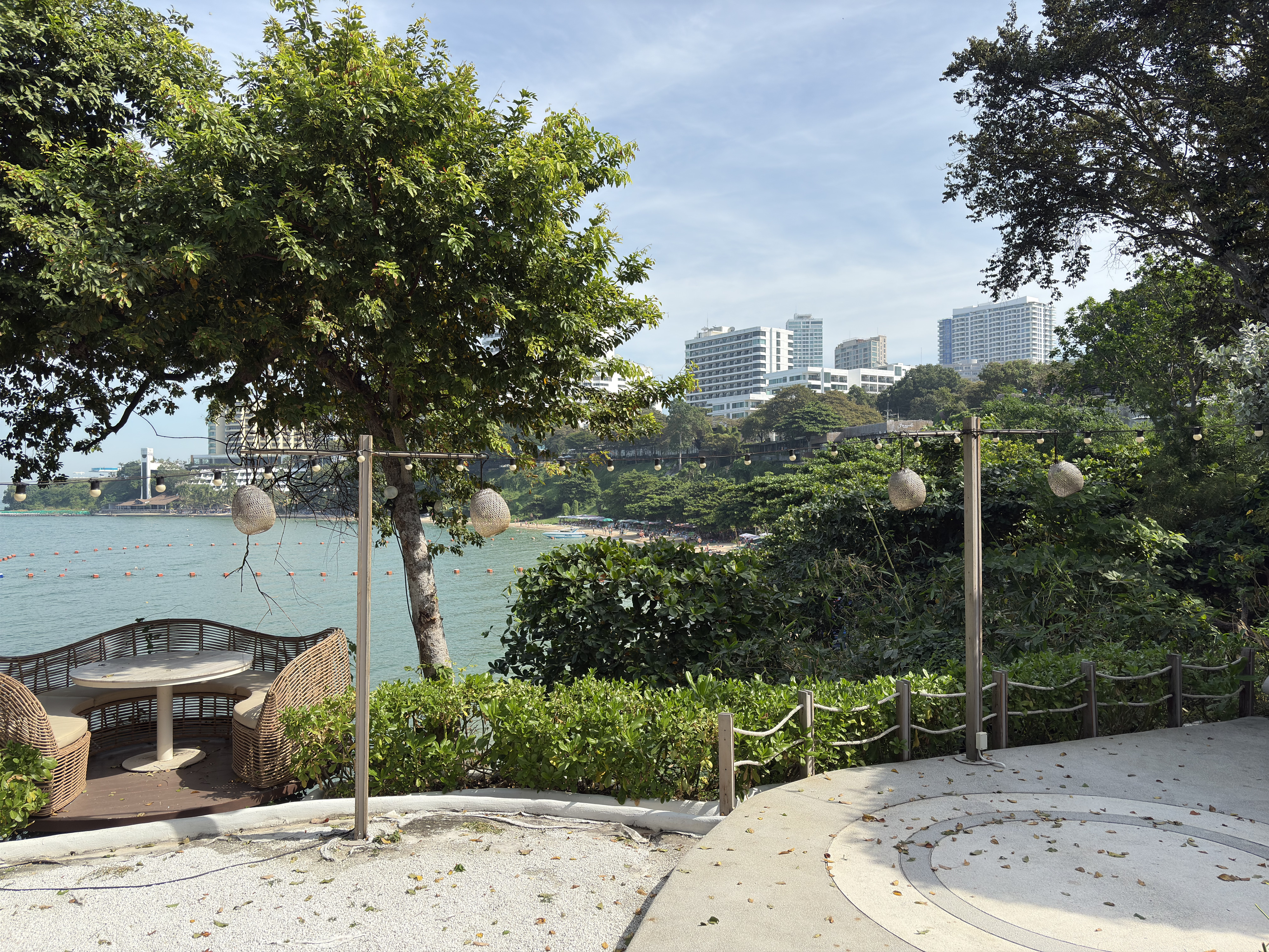 Picture Thailand Pattaya Oxygen Restaurant 2024-12 55 - Tour Oxygen Restaurant