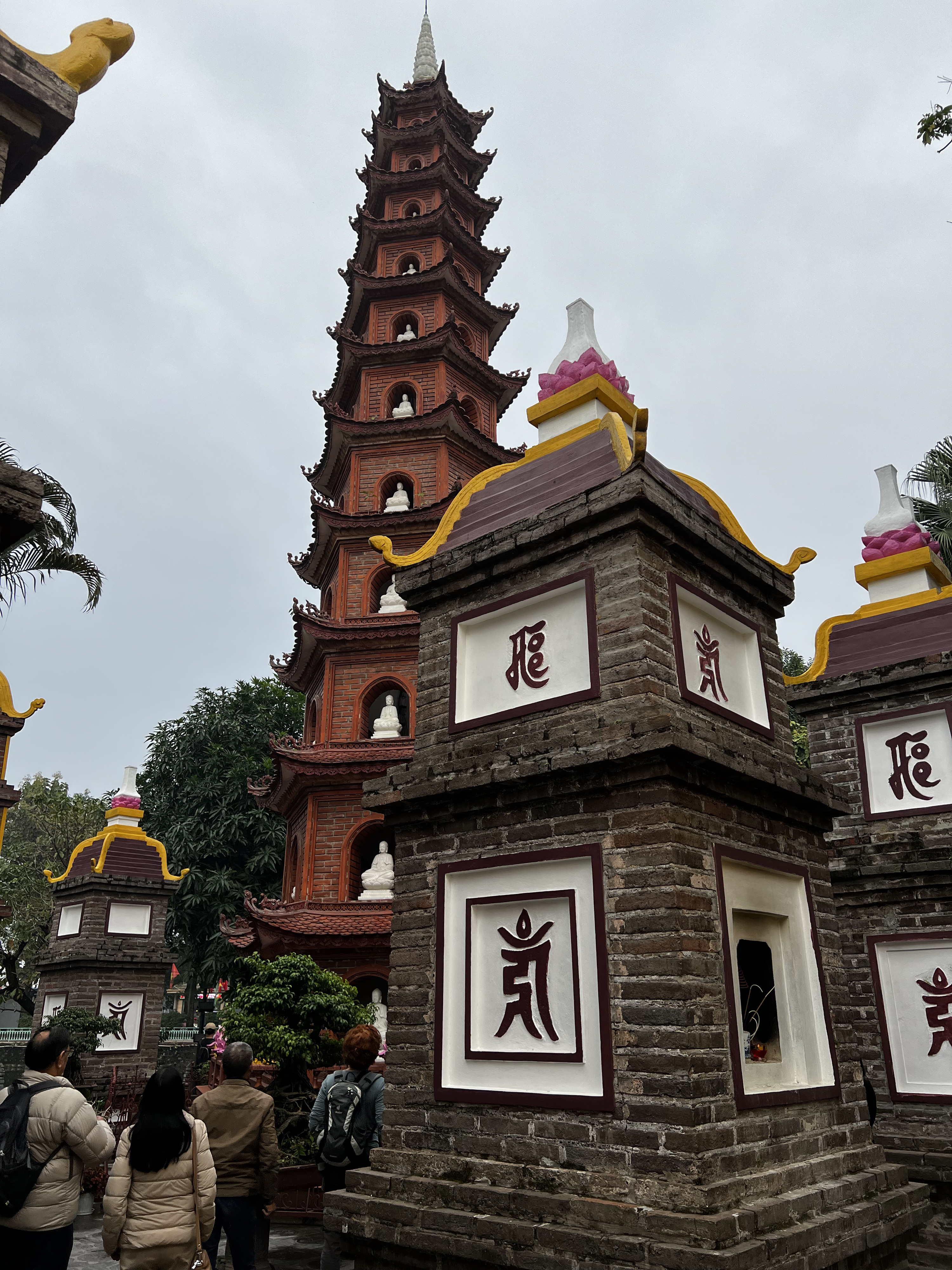 Picture Vietnam Hanoi Tran Quoc Pagoda 2024-01 2 - Tours Tran Quoc Pagoda