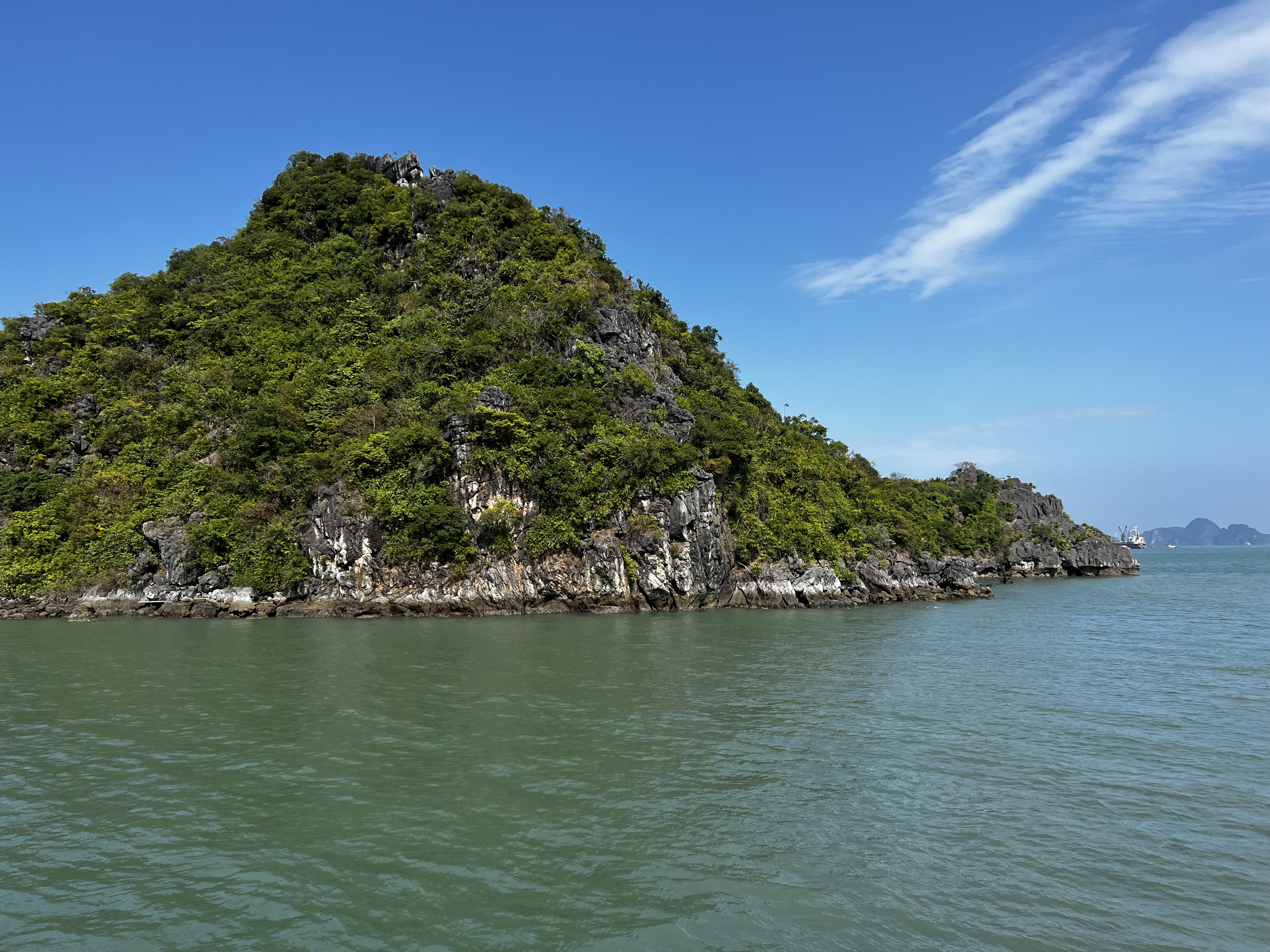 Picture Vietnam Ha Long Bay 2024-01 143 - Around Ha Long Bay