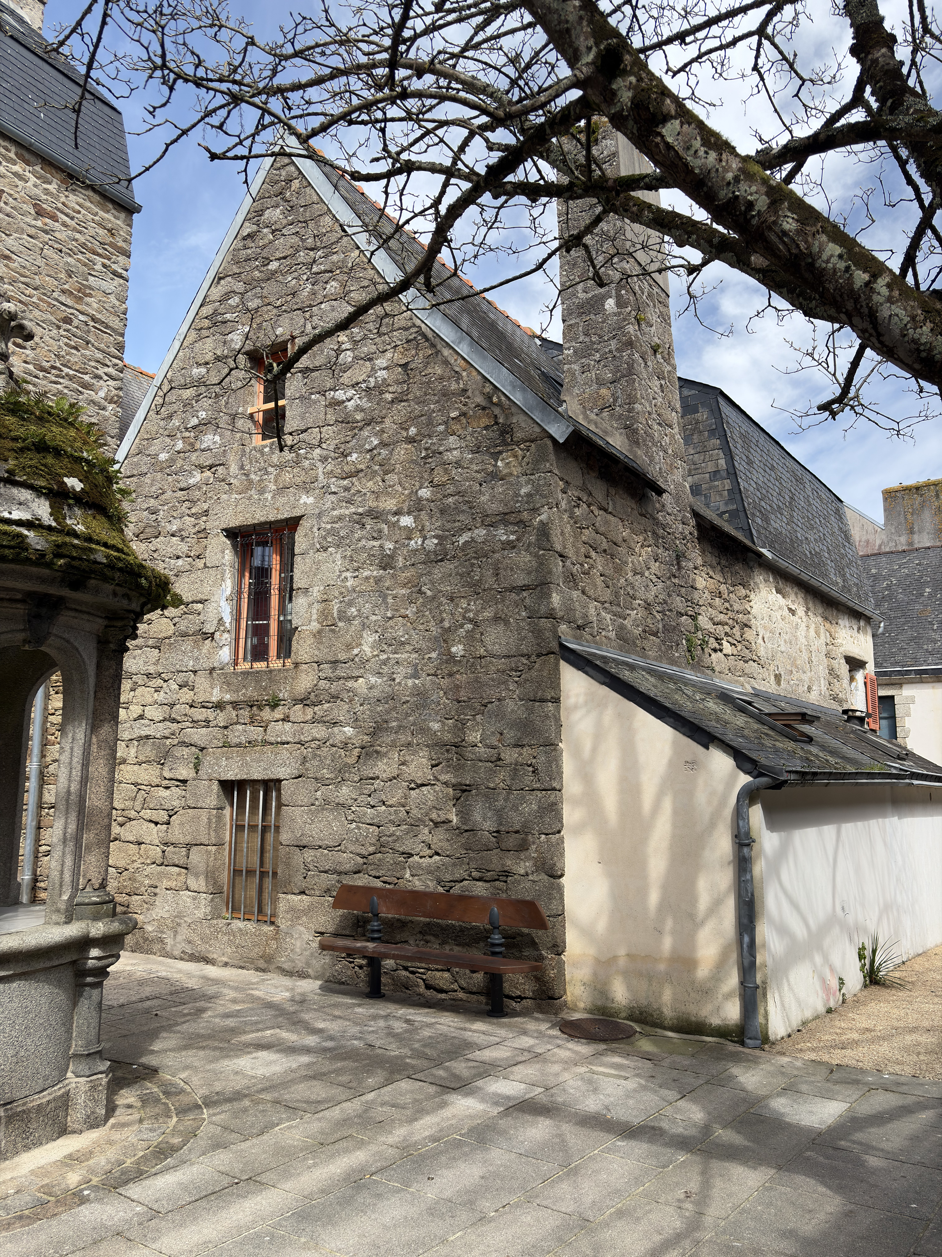 Picture France Concarneau Ville close 2026-04 4 - Journey Ville close