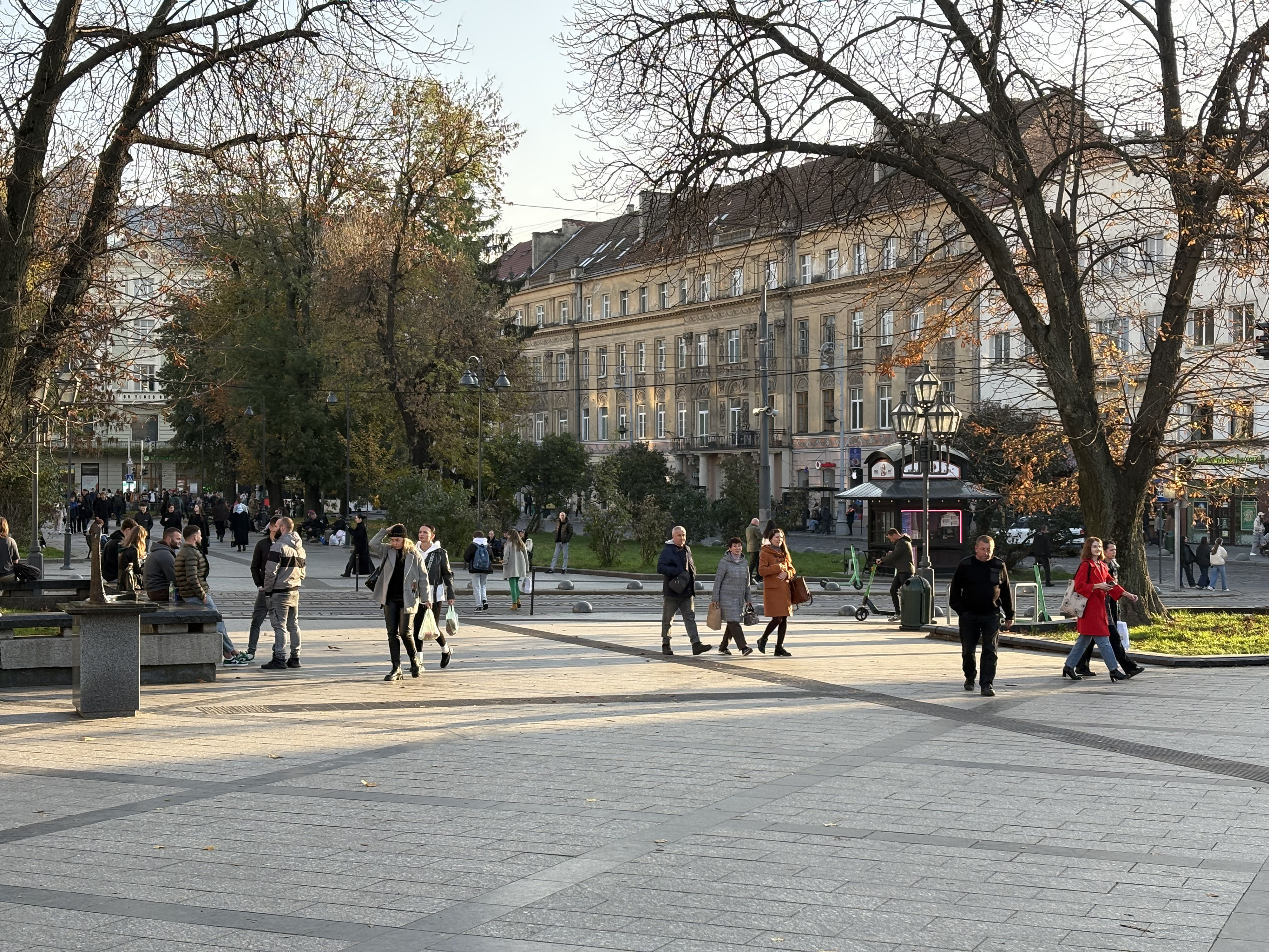 Picture Ukraine Lviv 2024-10 142 - Recreation Lviv