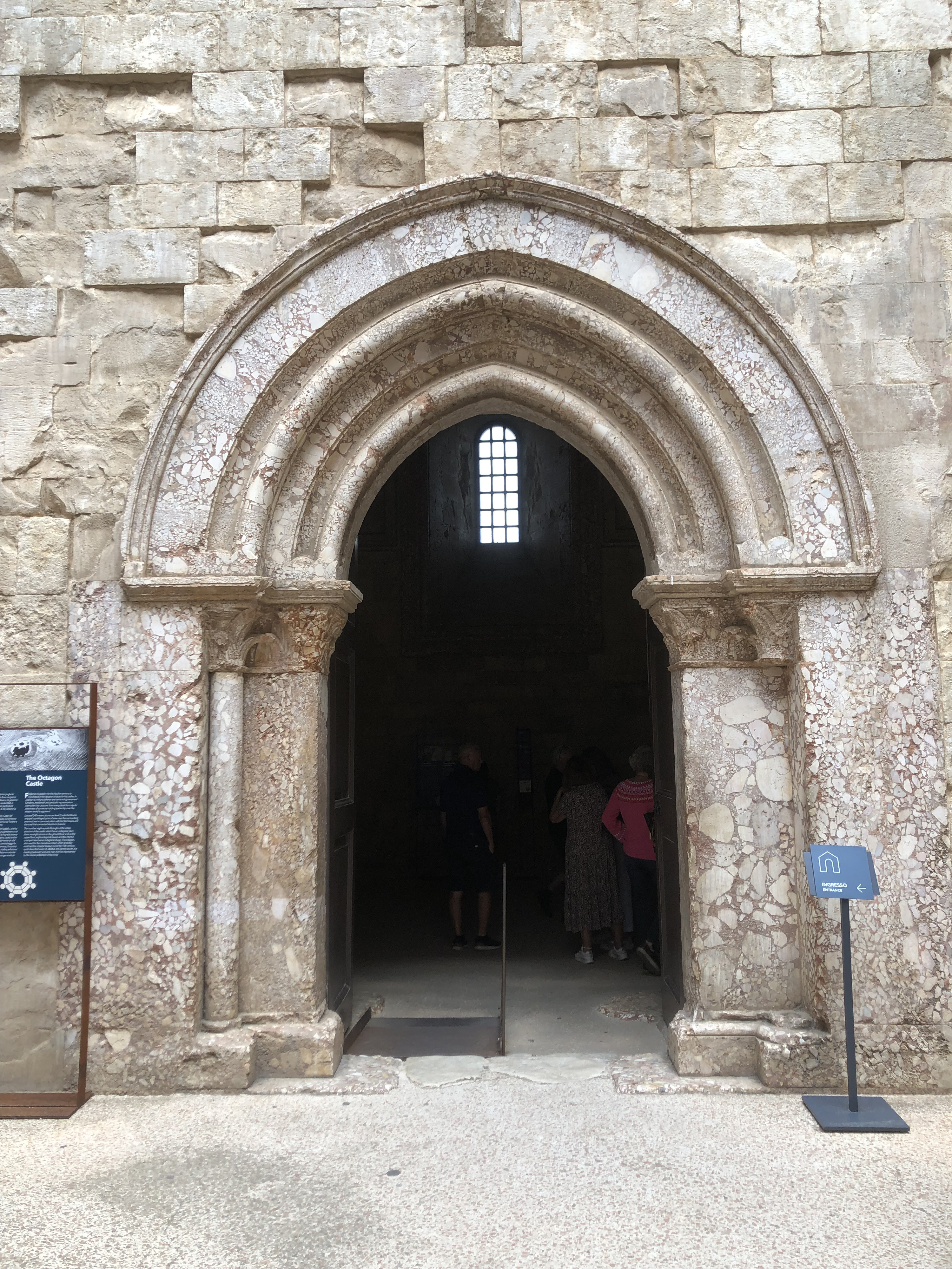 Picture Italy Castel del monte 2024-09 39 - Around Castel del monte