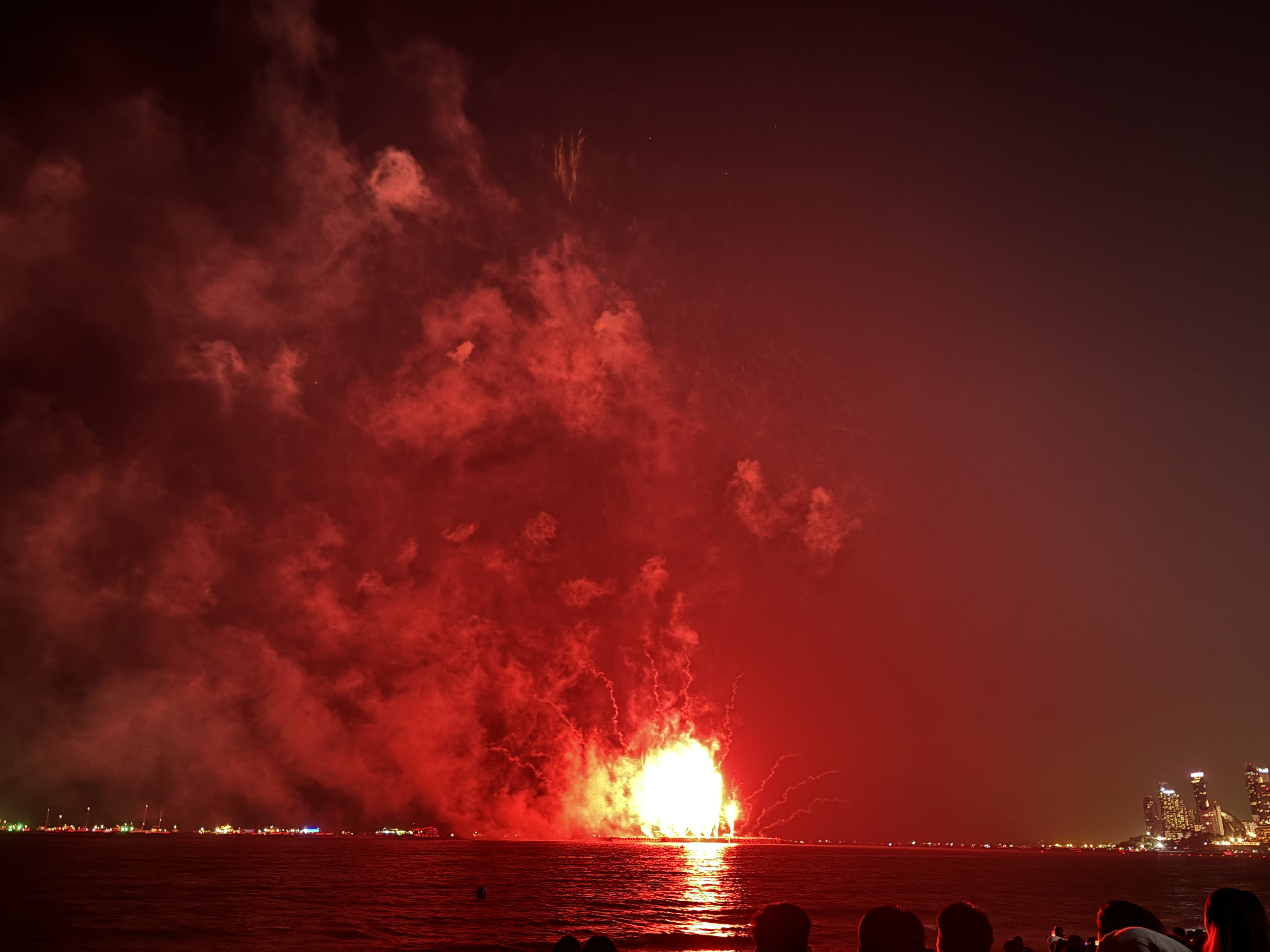 Picture Thailand Pattaya Fireworks 2024-12 75 - Around Fireworks