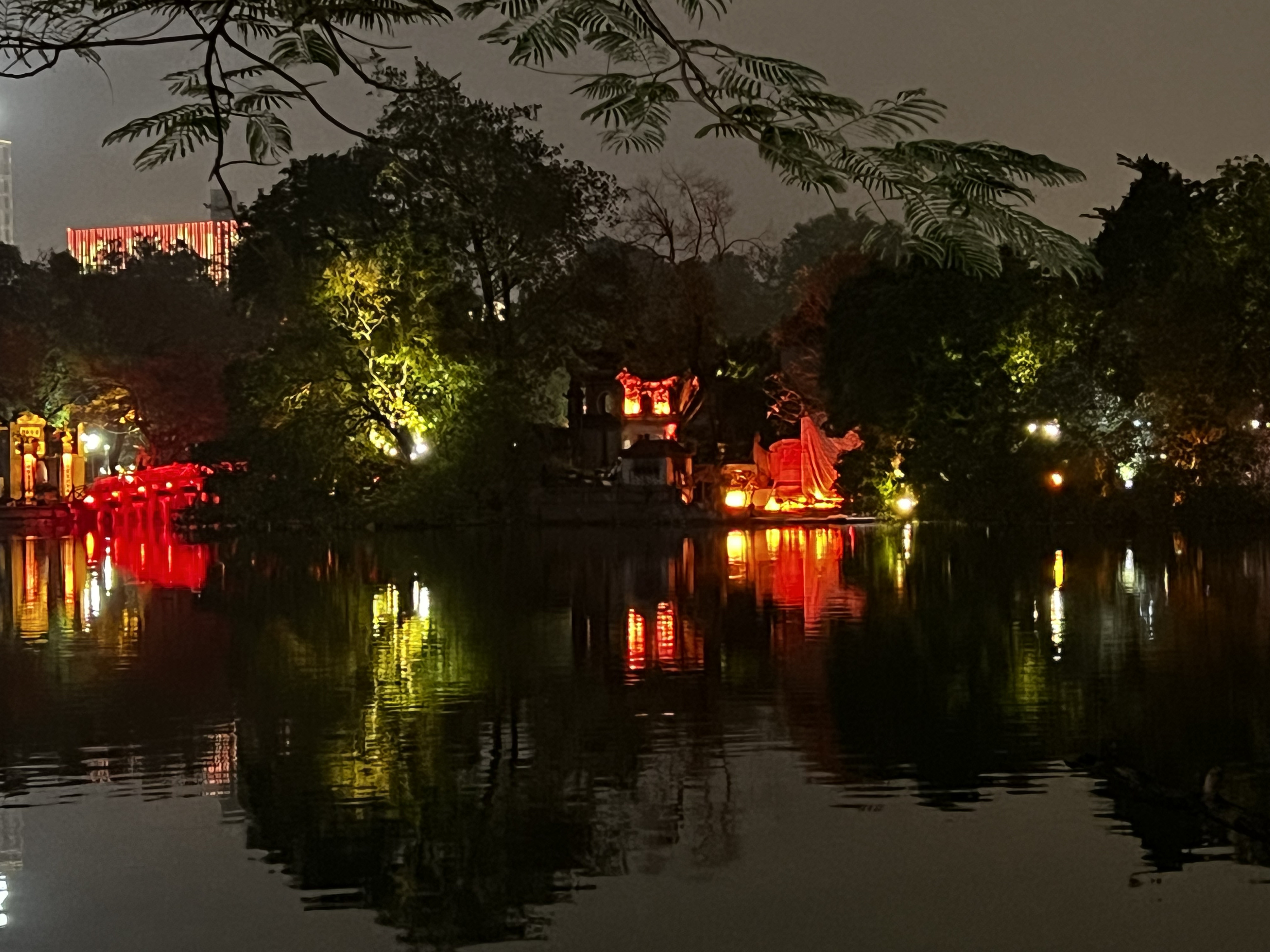 Picture Vietnam Hanoi Hoan Kiem Lake 2024-01 19 - Around Hoan Kiem Lake