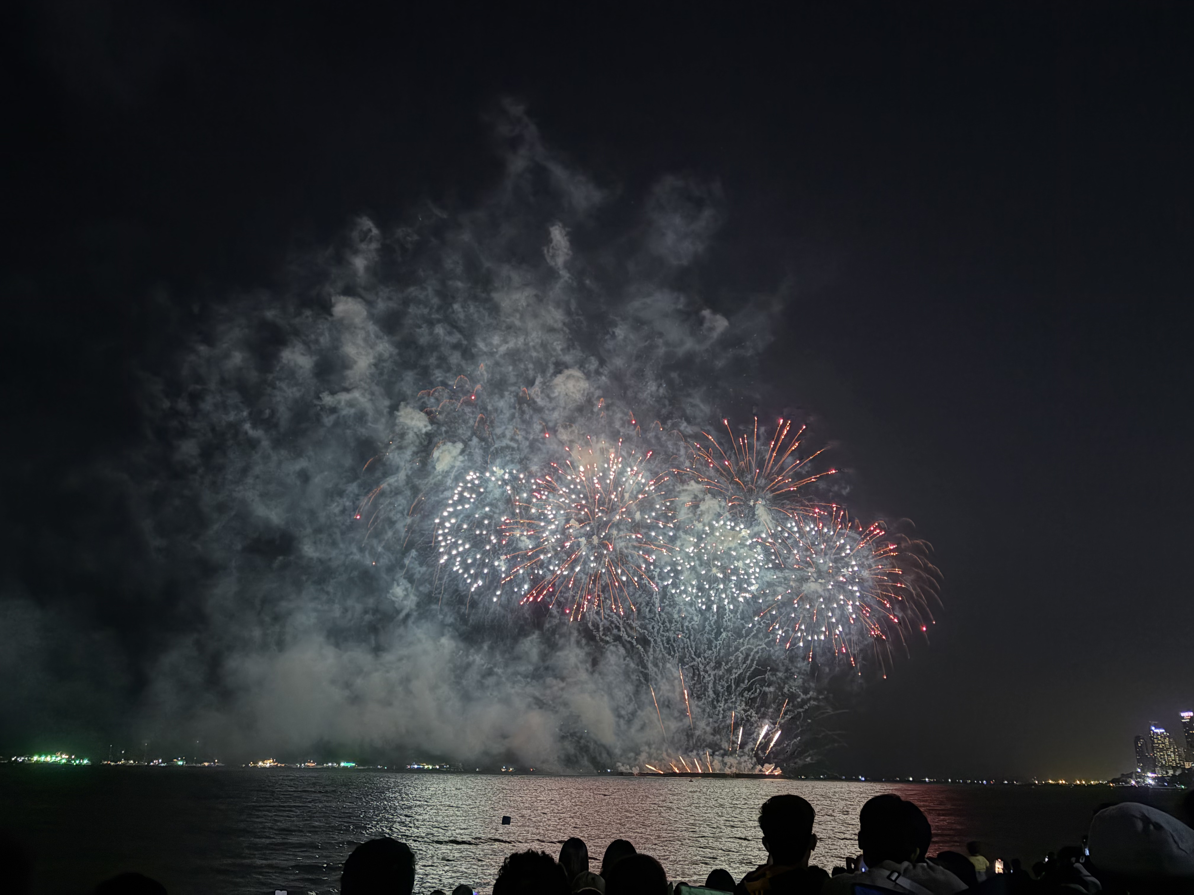 Picture Thailand Pattaya Fireworks 2024-12 82 - History Fireworks