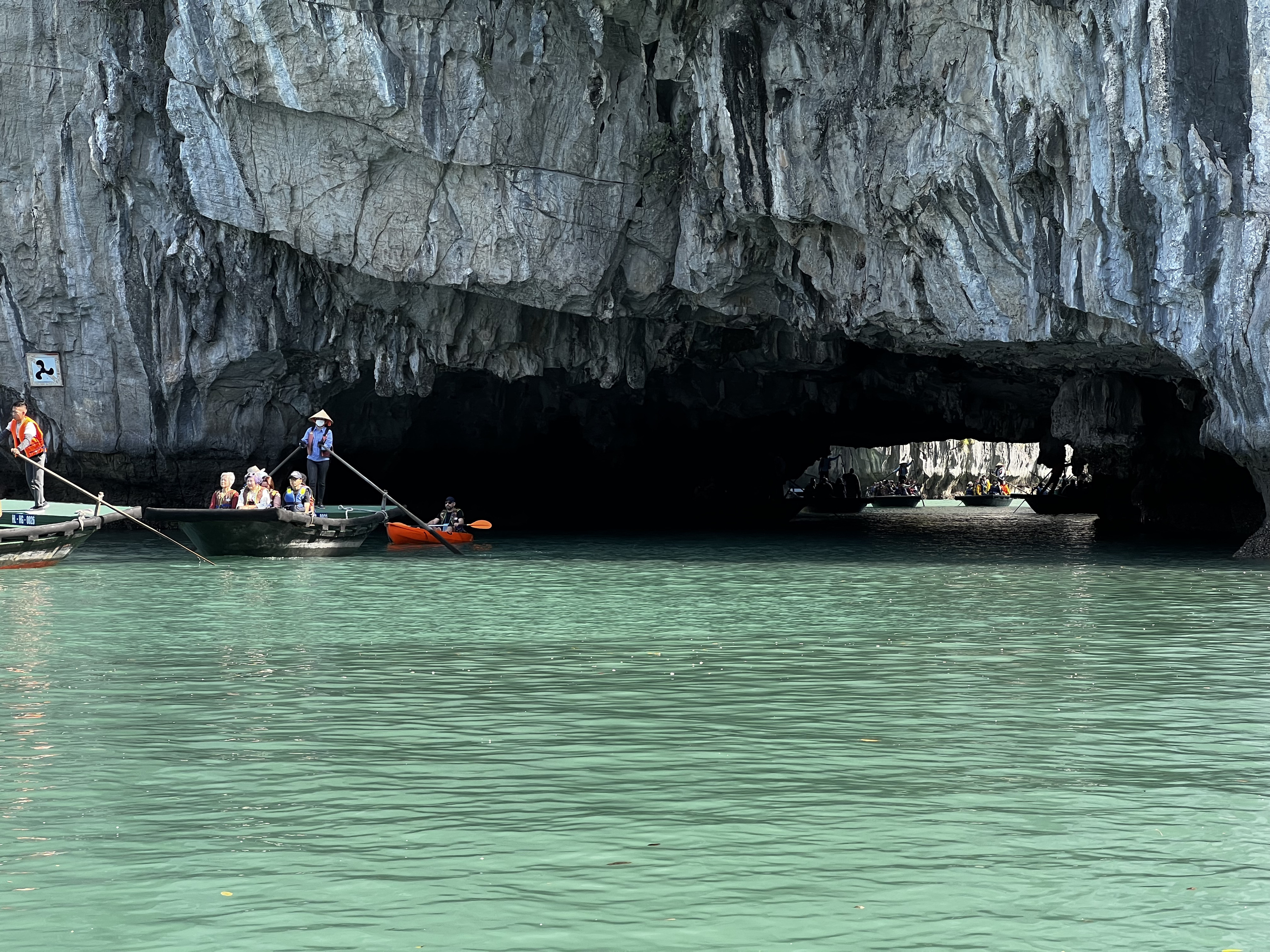 Picture Vietnam Ha Long Bay 2024-01 62 - Center Ha Long Bay
