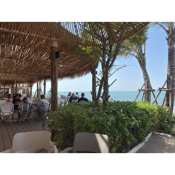 Picture Thailand Pattaya Oxygen Restaurant 2025-12 8 - Tour Oxygen Restaurant