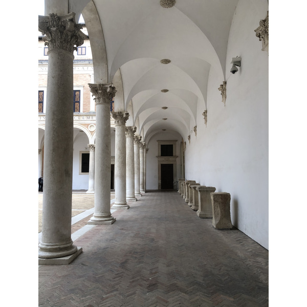 Picture Italy Urbino 2024-09 43 - Recreation Urbino