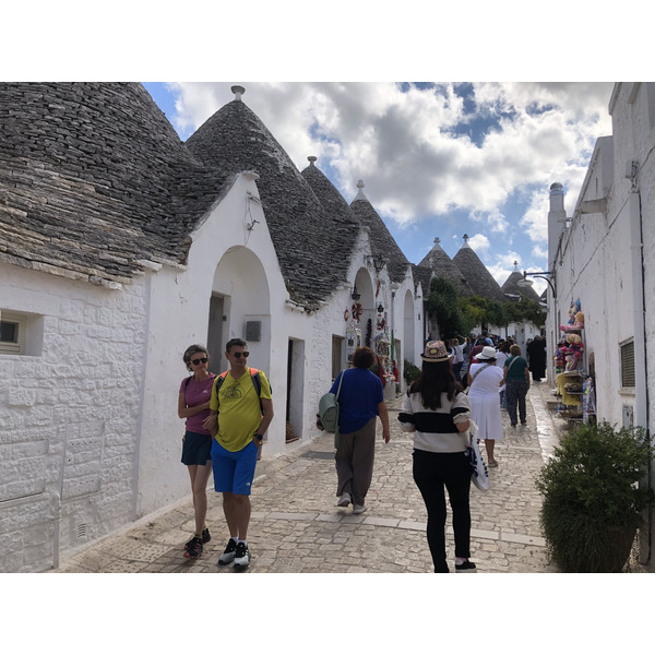 Picture Italy Alberobello 2024-09 38 - Center Alberobello