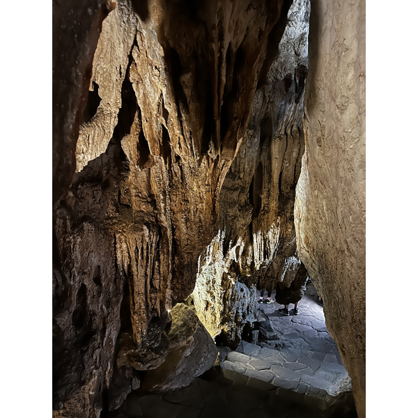 Picture Vietnam Ha Long Bay Sung Sot Cave 2024-01 14 - Center Sung Sot Cave