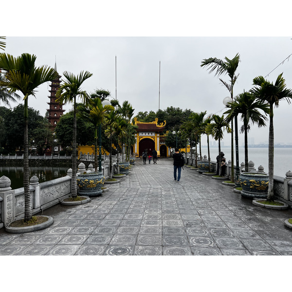Picture Vietnam Hanoi Tran Quoc Pagoda 2024-01 11 - Tour Tran Quoc Pagoda
