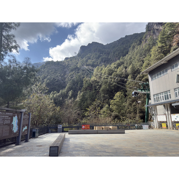 Picture China Dali Mountain 2026-01 35 - History Mountain