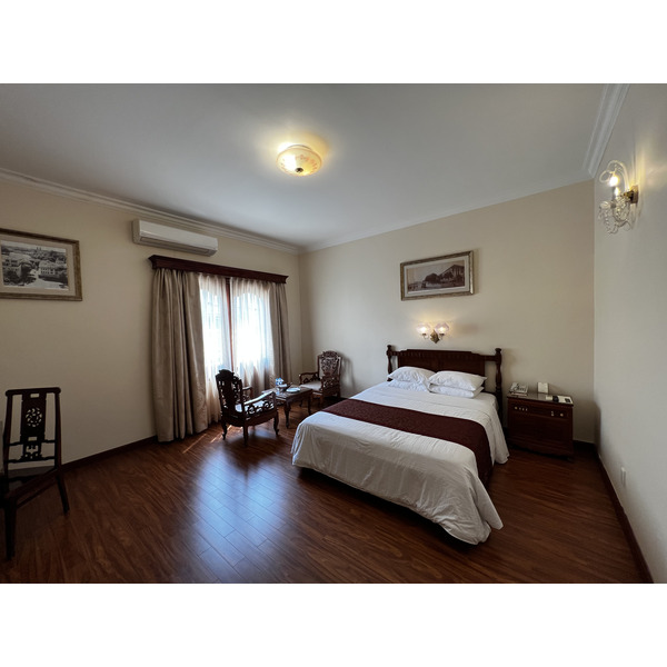 Picture Vietnam Saigon Continental Hotel 2024-01 25 - Recreation Continental Hotel