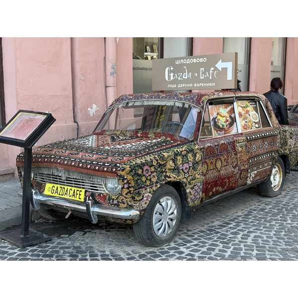 Picture Ukraine Lviv 2024-10 95 - Recreation Lviv
