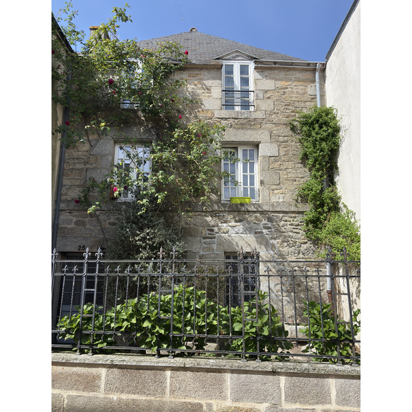 Picture France Concarneau Ville close 2026-04 50 - Center Ville close