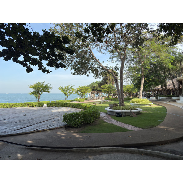 Picture Thailand Pattaya Oxygen Restaurant 2024-12 8 - Around Oxygen Restaurant