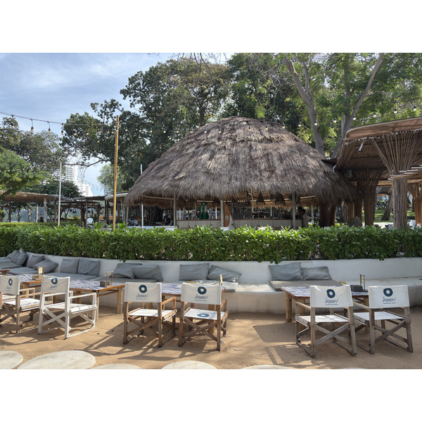 Picture Thailand Pattaya Oxygen Restaurant 2024-12 16 - Recreation Oxygen Restaurant