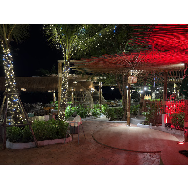 Picture Thailand Pattaya Oxygen Restaurant 2025-12 10 - Center Oxygen Restaurant