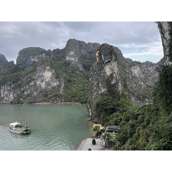 Picture Vietnam Ha Long Bay Sung Sot Cave 2024-01 13 - Tour Sung Sot Cave