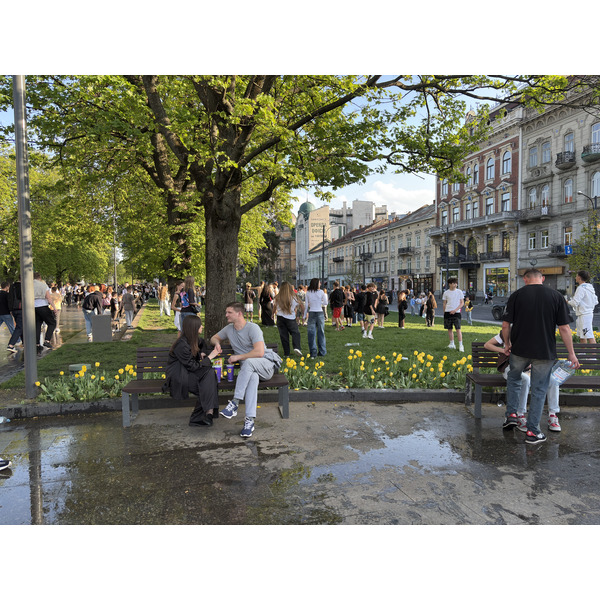 Picture Ukraine Lviv 2025-04 110 - Recreation Lviv