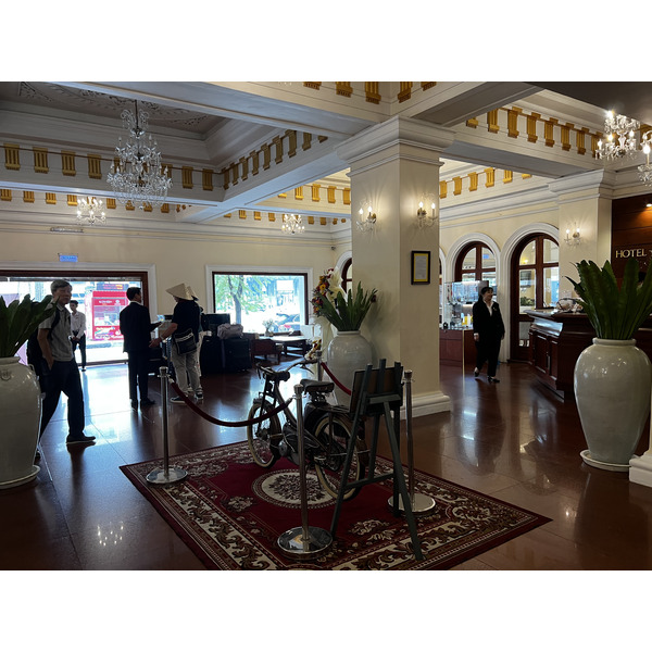 Picture Vietnam Saigon Continental Hotel 2024-01 20 - Around Continental Hotel