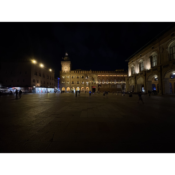 Picture Italy Bologna 2025-09 14 - Tour Bologna