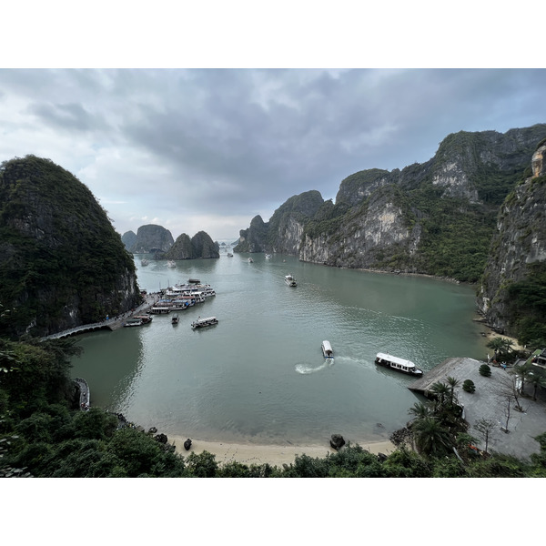 Picture Vietnam Ha Long Bay Sung Sot Cave 2024-01 54 - Discovery Sung Sot Cave