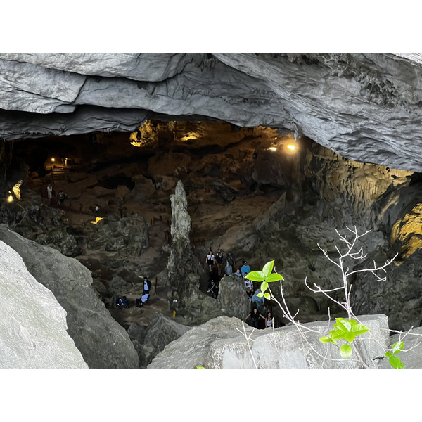 Picture Vietnam Ha Long Bay Sung Sot Cave 2024-01 39 - Around Sung Sot Cave