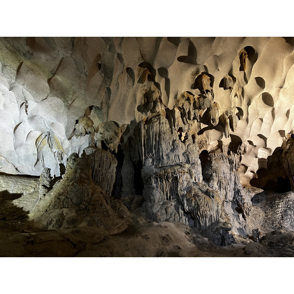 Picture Vietnam Ha Long Bay Sung Sot Cave 2024-01 33 - Discovery Sung Sot Cave