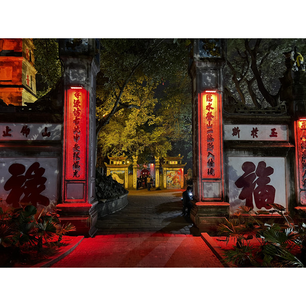 Picture Vietnam Hanoi Hoan Kiem Lake 2024-01 11 - Tours Hoan Kiem Lake