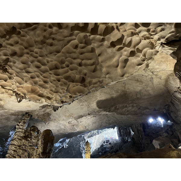 Picture Vietnam Ha Long Bay Sung Sot Cave 2024-01 27 - Center Sung Sot Cave