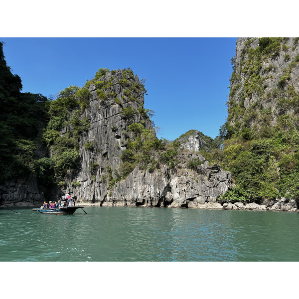Picture Vietnam Ha Long Bay 2024-01 43 - Center Ha Long Bay
